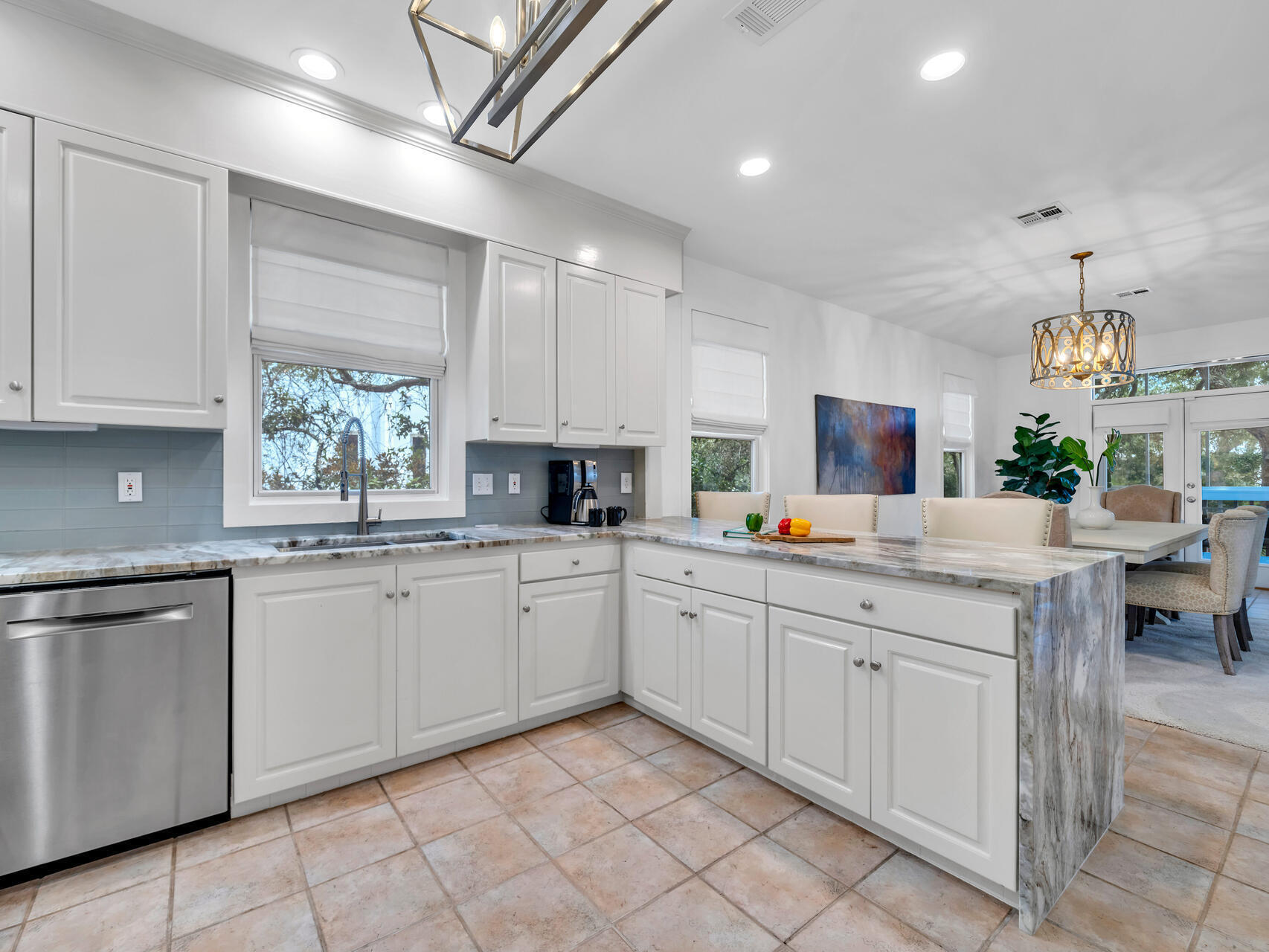 LAKEWOOD POINTE ESTATES - Residential