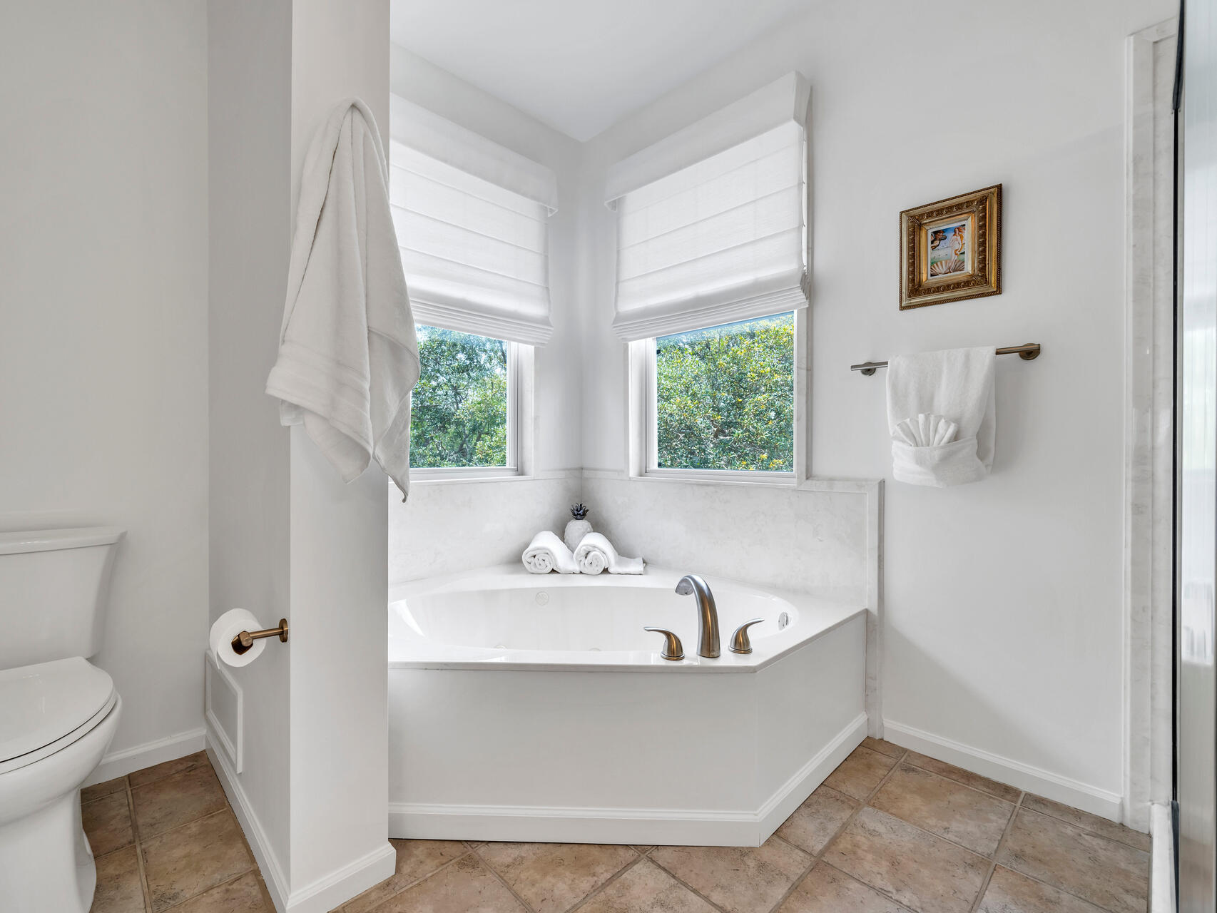 LAKEWOOD POINTE ESTATES - Residential