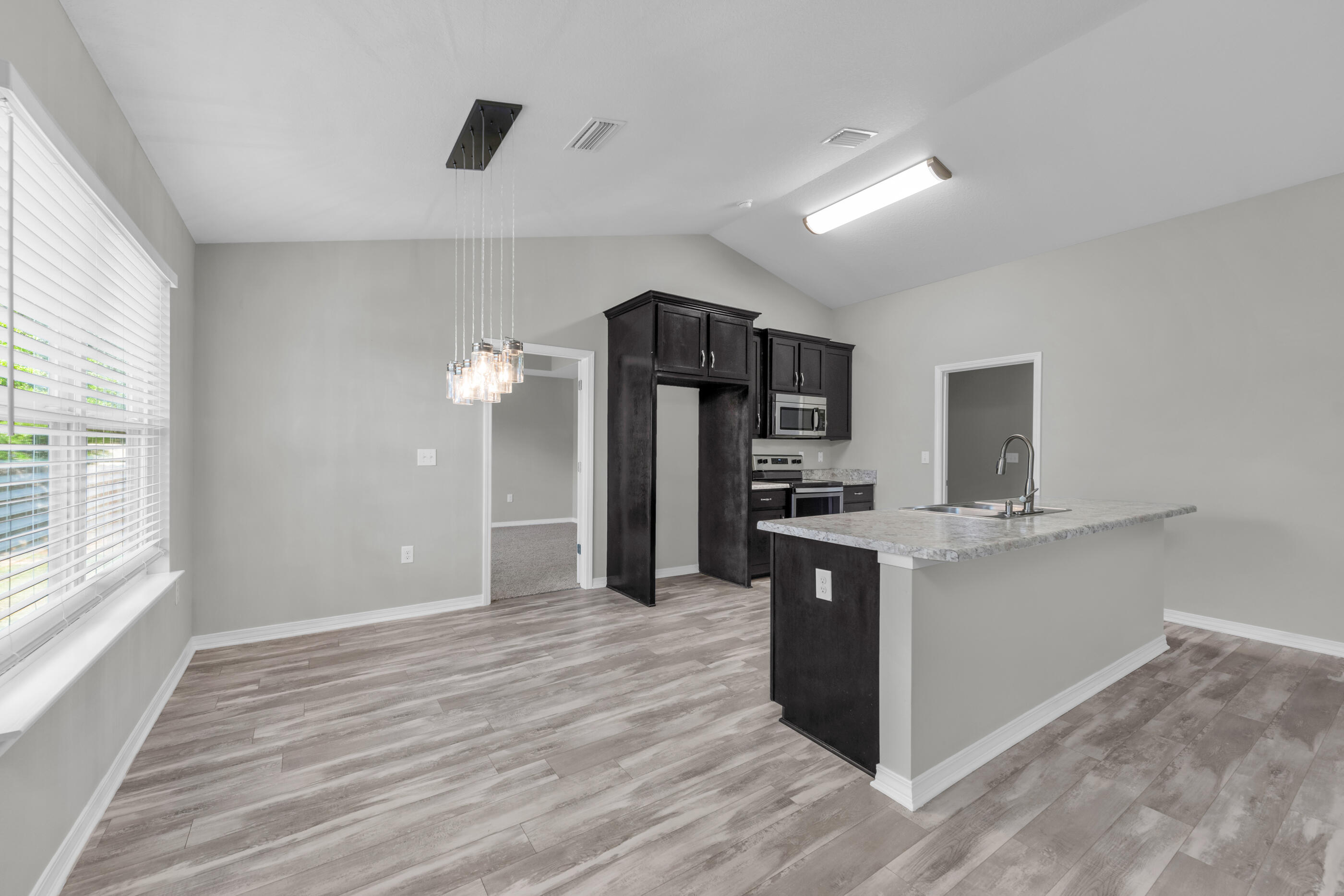 AUBURN HGTS - Residential