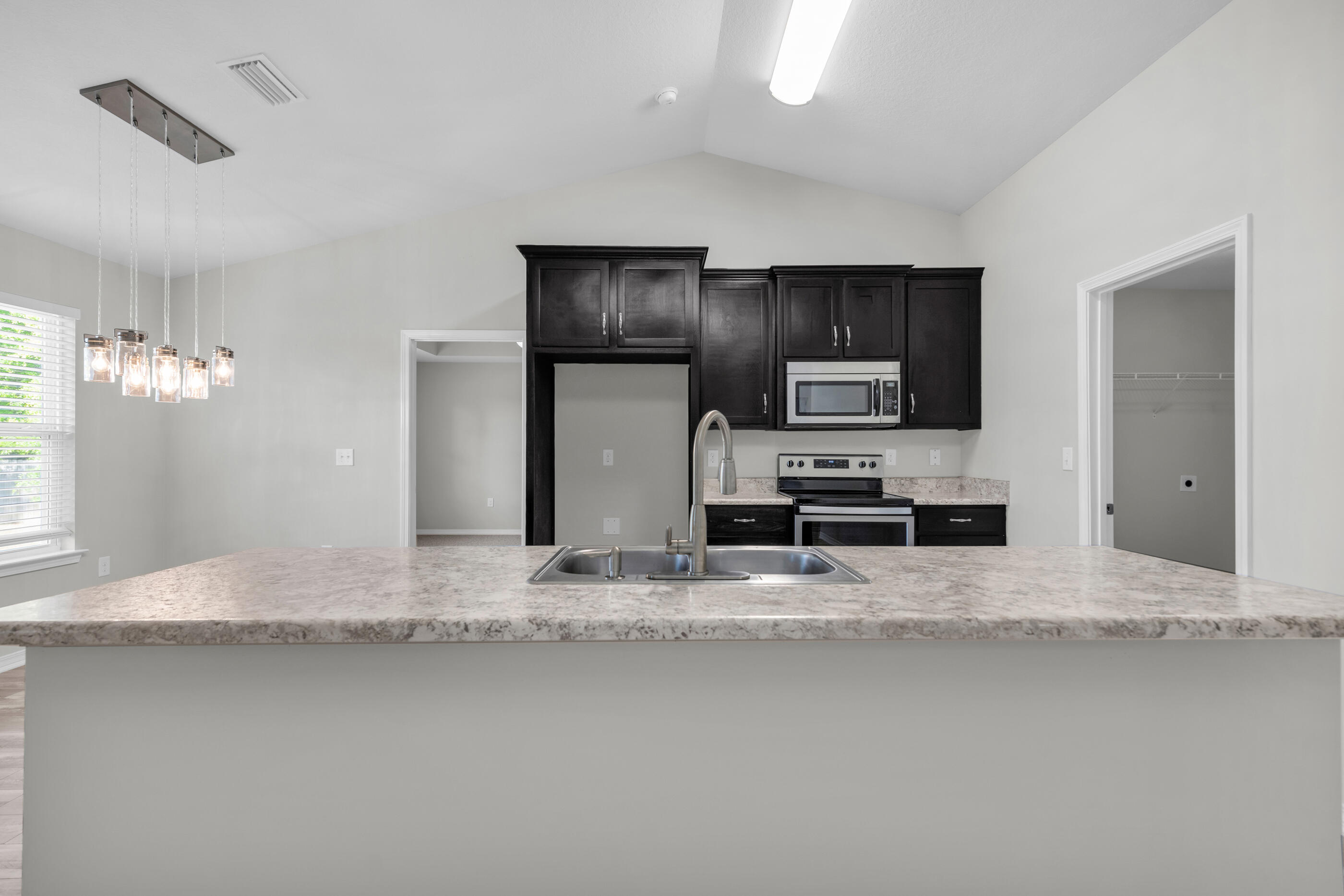 AUBURN HGTS - Residential