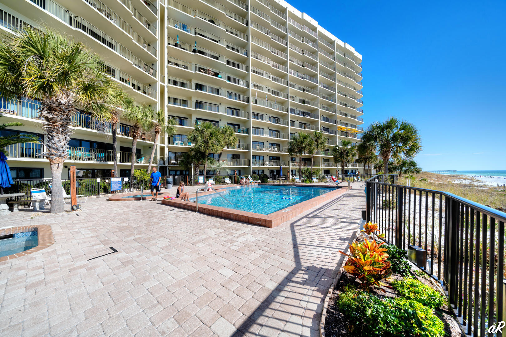 The Commodore - Residential
