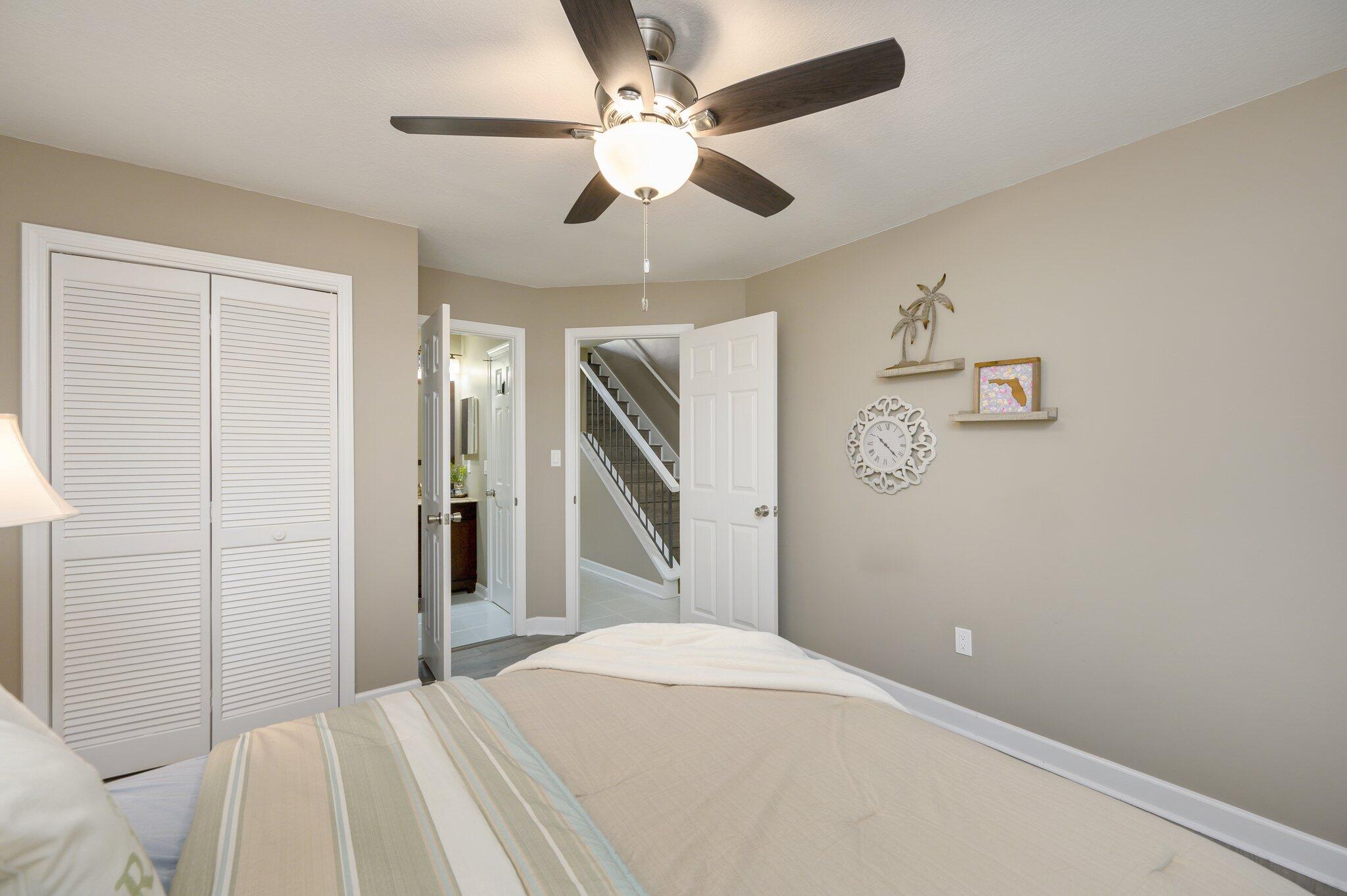 LAKESIDE CONDO AT BLUEWATER BAY - Residential