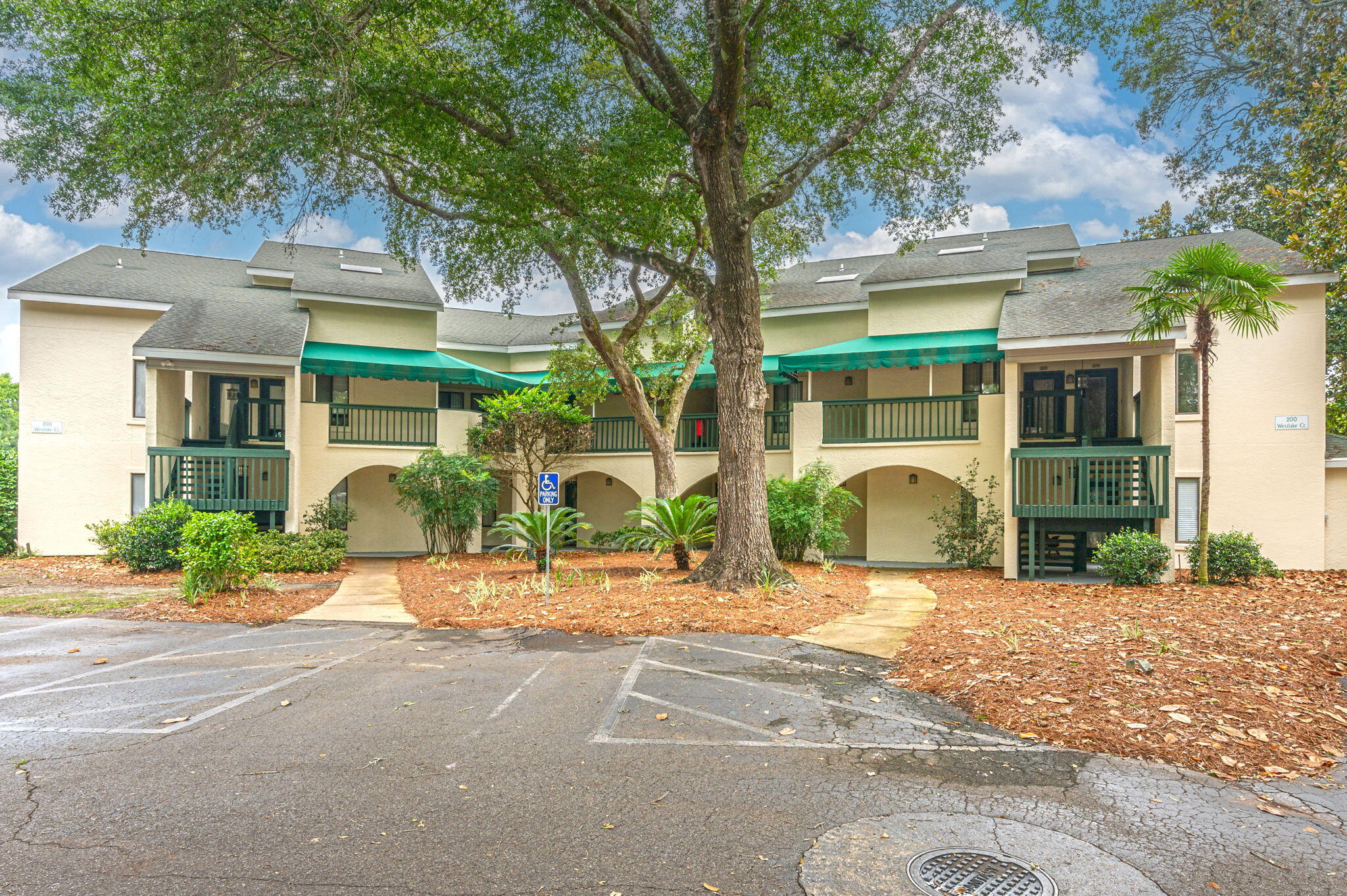 Welcome to Westlake! This 2-story condo is picture perfect and located in the coveted Bluewater Bay - seconds from tennis, pickle ball, golf and rec pools and just a short drive to the sandy white beaches of Destin!Renovated and ready for move-in, this unit comes mostly furnished and features 2 bedrooms and 2 full bathrooms. All flooring is tile or newer wood laminate with fresh paint, fixtures, and updated kitchen. The main level features a full bath with shower/tub combo, one bedroom, kitchen with laundry nook (washer/dryer convey), and combined living and dining space. The functional kitchen includes granite counters, stainless steel appliances and beautiful white cabinets with abundant storage and separate pantry. The breakfast bar looks into the family room and sliding door leads to a spacious private balcony with gorgeous views!
Up the wood laminate covered stairs, find a large landing area with linen closet, loft space perfectly proportioned for an office, flex space or open 3rd bedroom space with high vaulted ceilings and natural light from a skylight. The primary bedroom is off the landing through double doors and includes large windows and ensuite bath with primary closet, vanity and tub/shower combo.
These units are rarely available - and this turn-key unit is a true gem! Come see this fabulous property today!