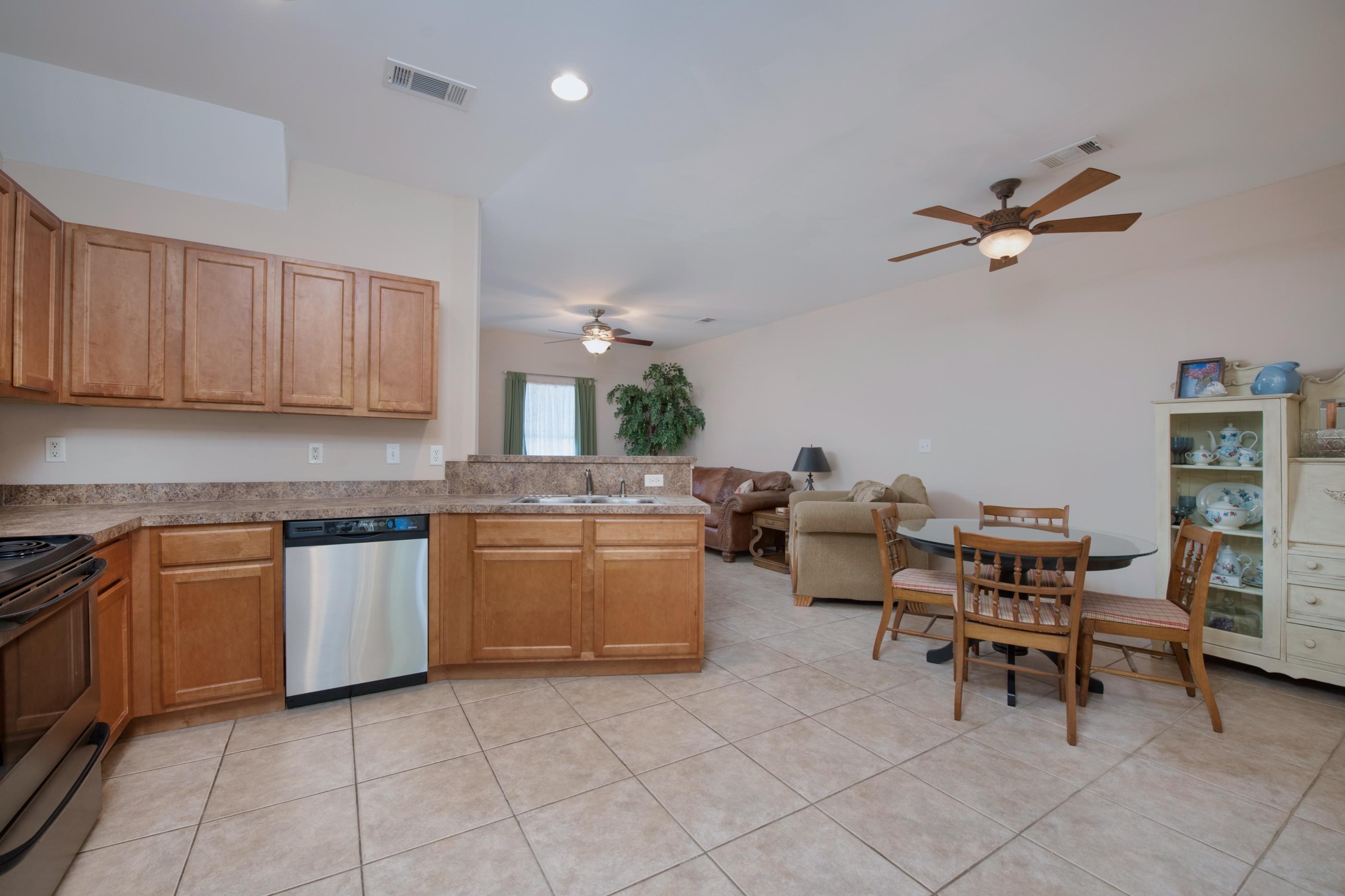 GRAND OAK PLACE - Residential