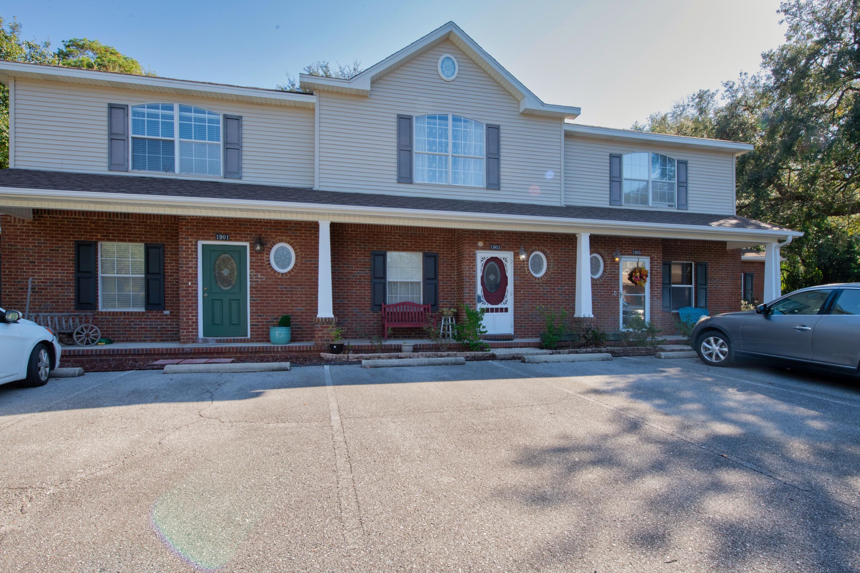 GRAND OAK PLACE - Residential