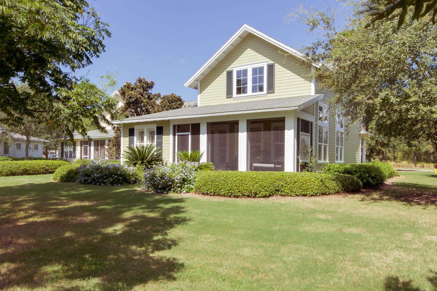 LAUREL GROVE - Residential