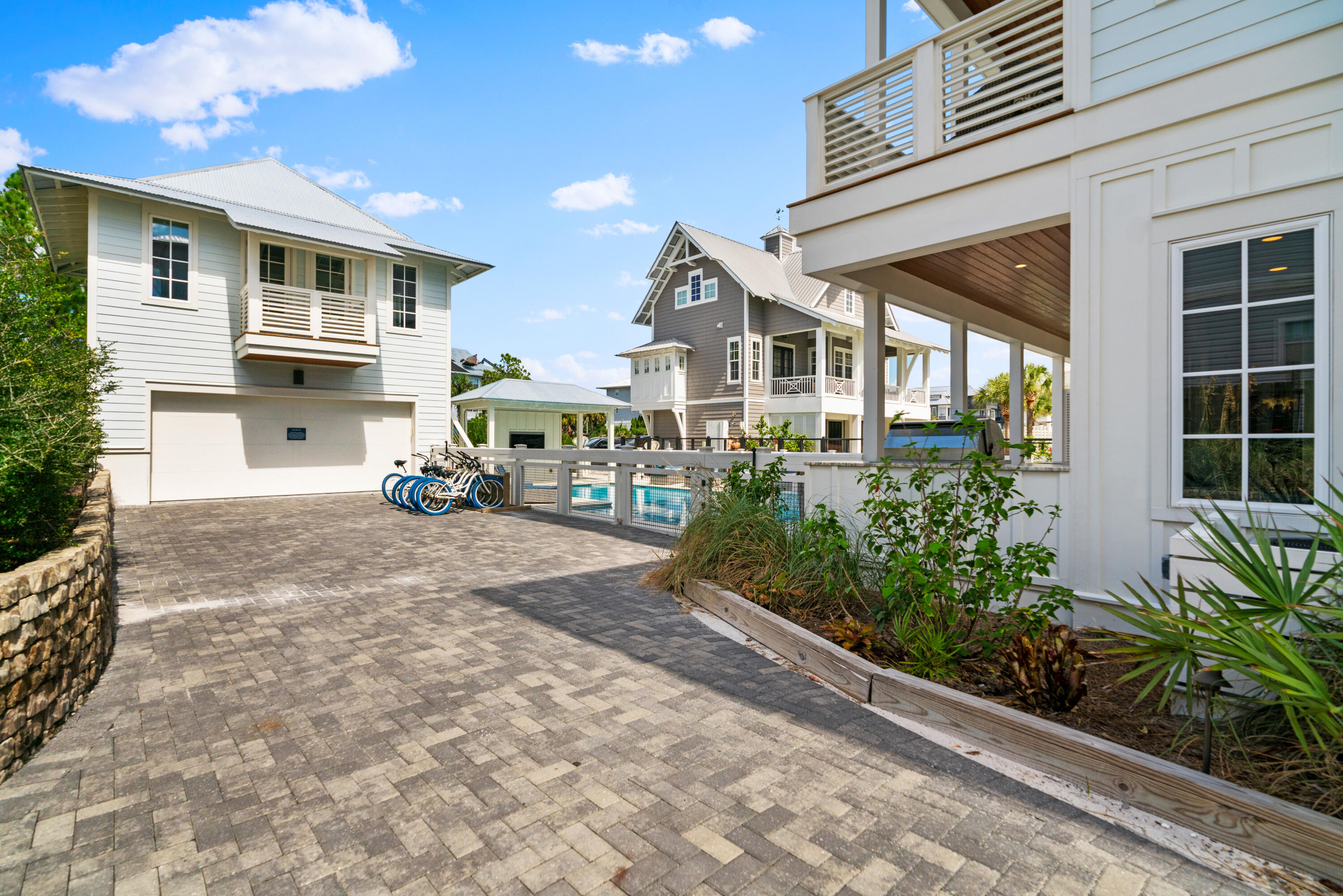 WALK OVER DUNES - Residential