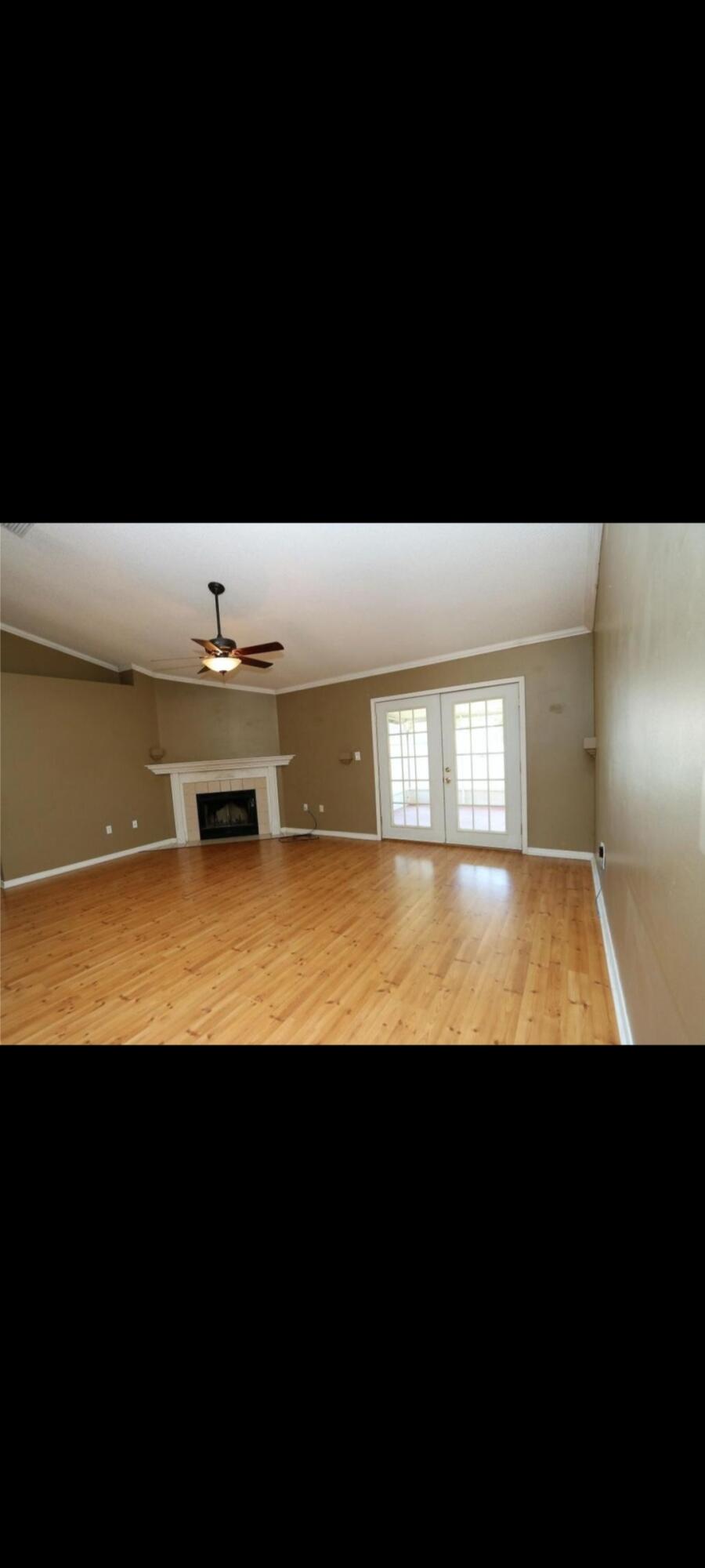 CRESTVIEW SUBURB - Residential