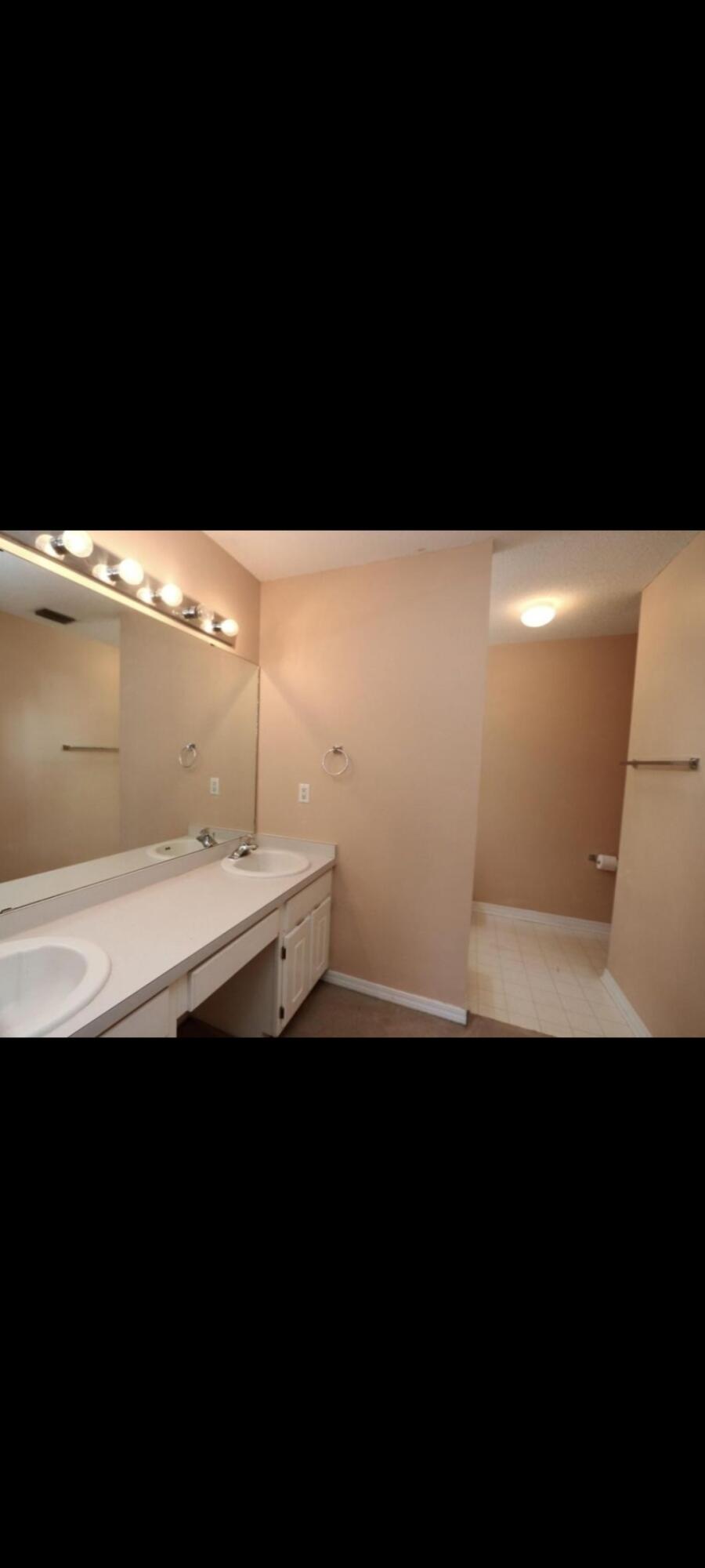 CRESTVIEW SUBURB - Residential