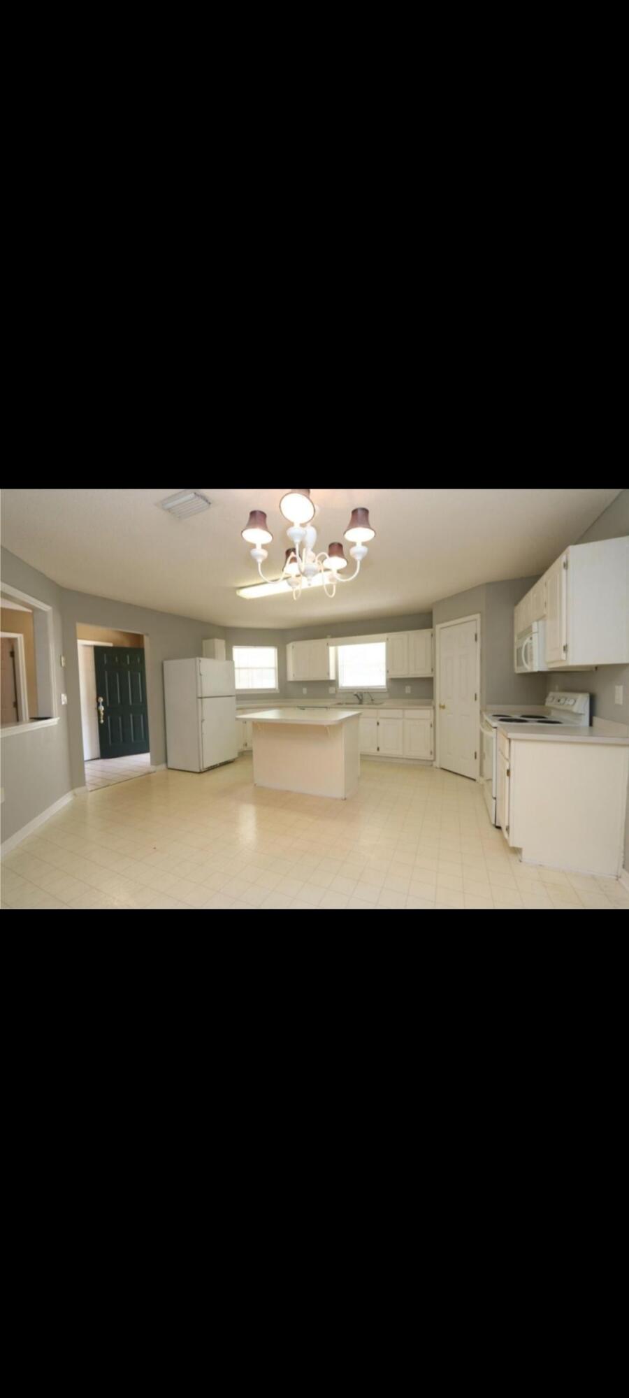 CRESTVIEW SUBURB - Residential