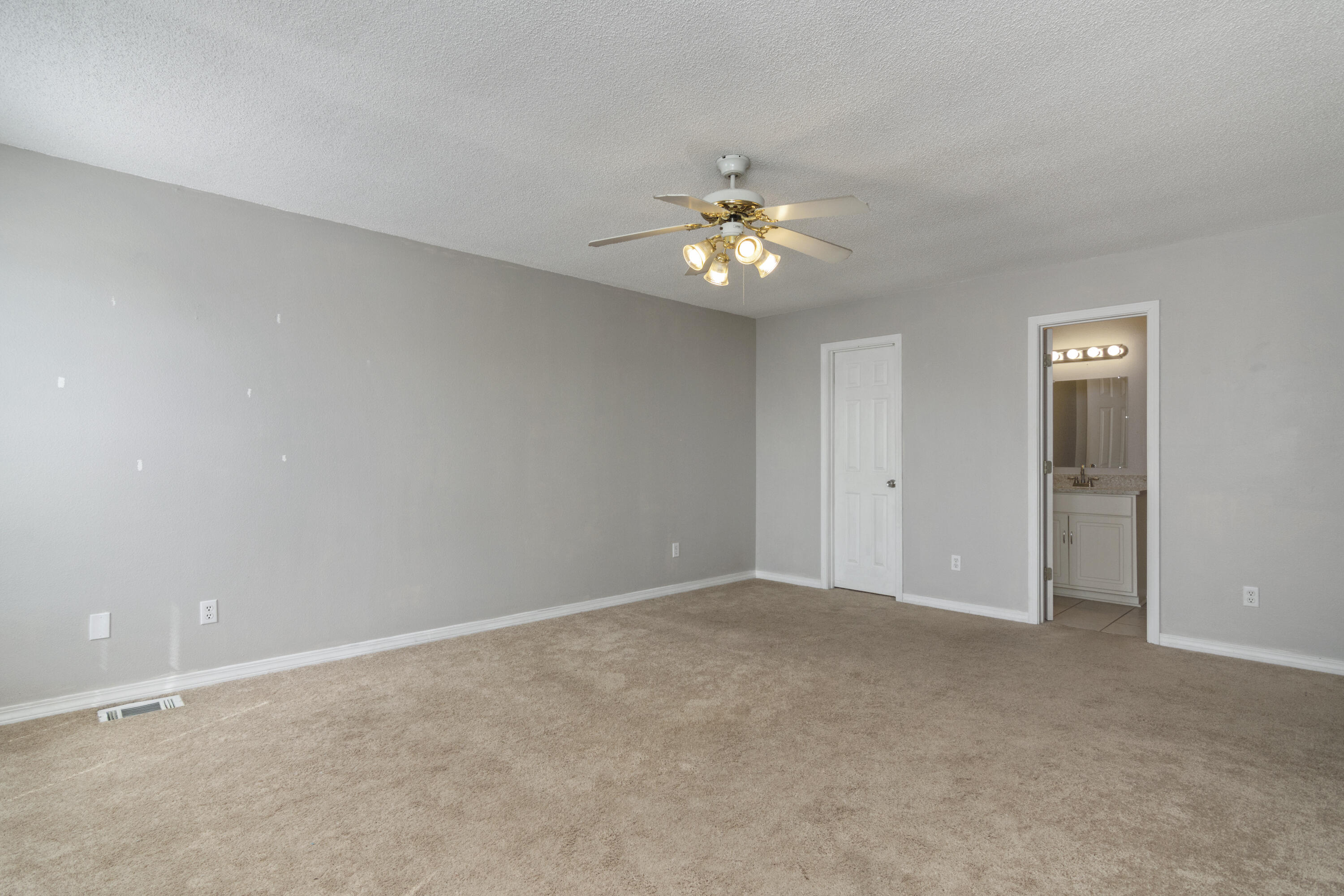 HARVEST VILLAGE - Residential