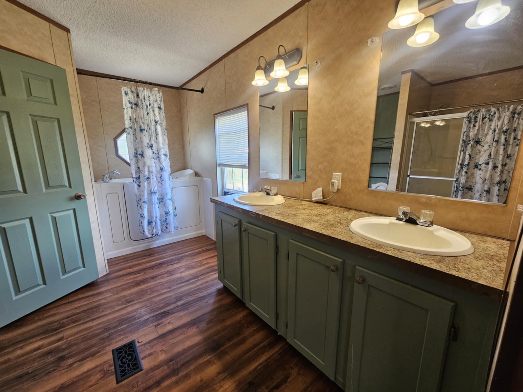 THE GLEN'S SUB-DIV - Residential