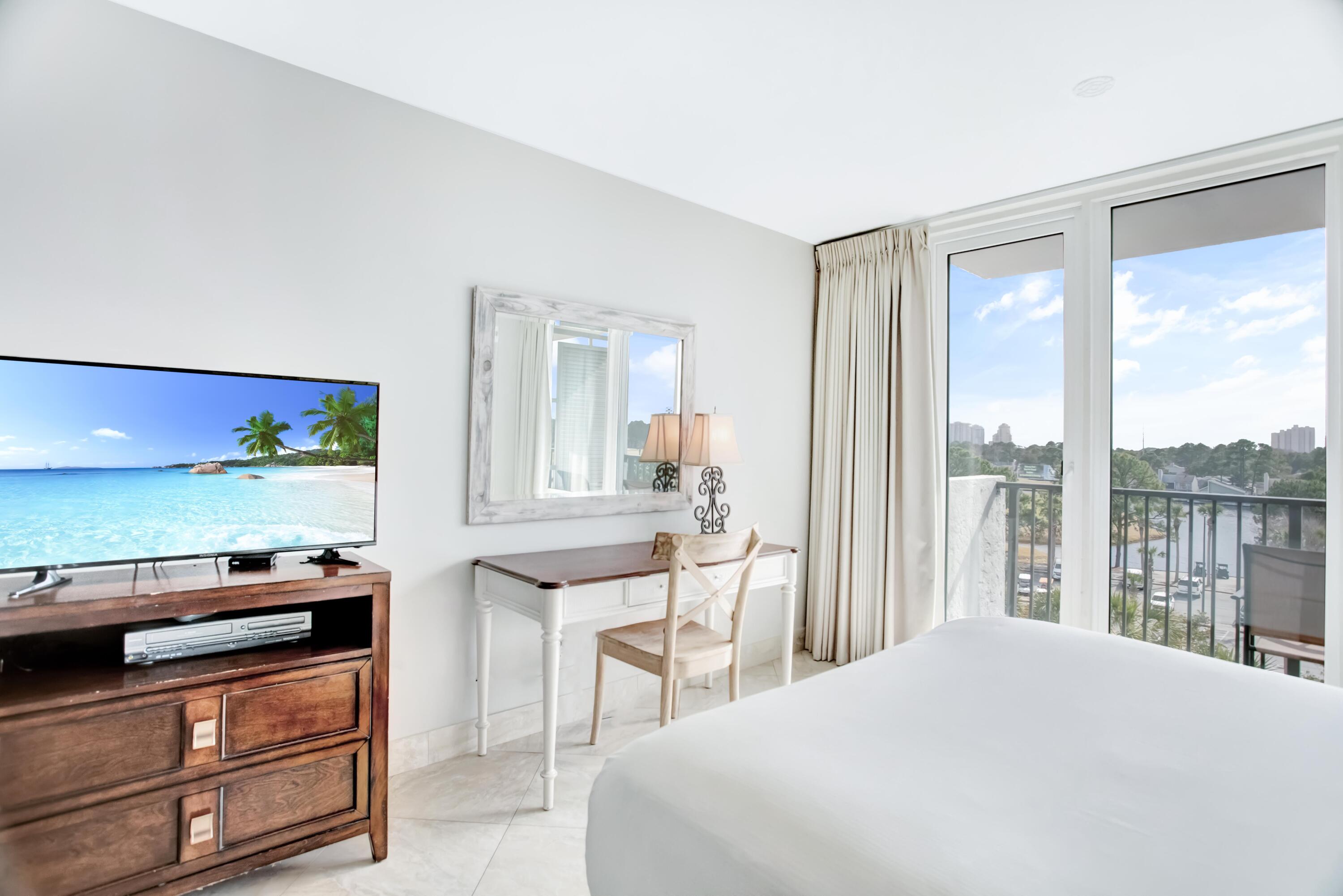 BAYSIDE CONDO SANDESTIN - Residential Lease