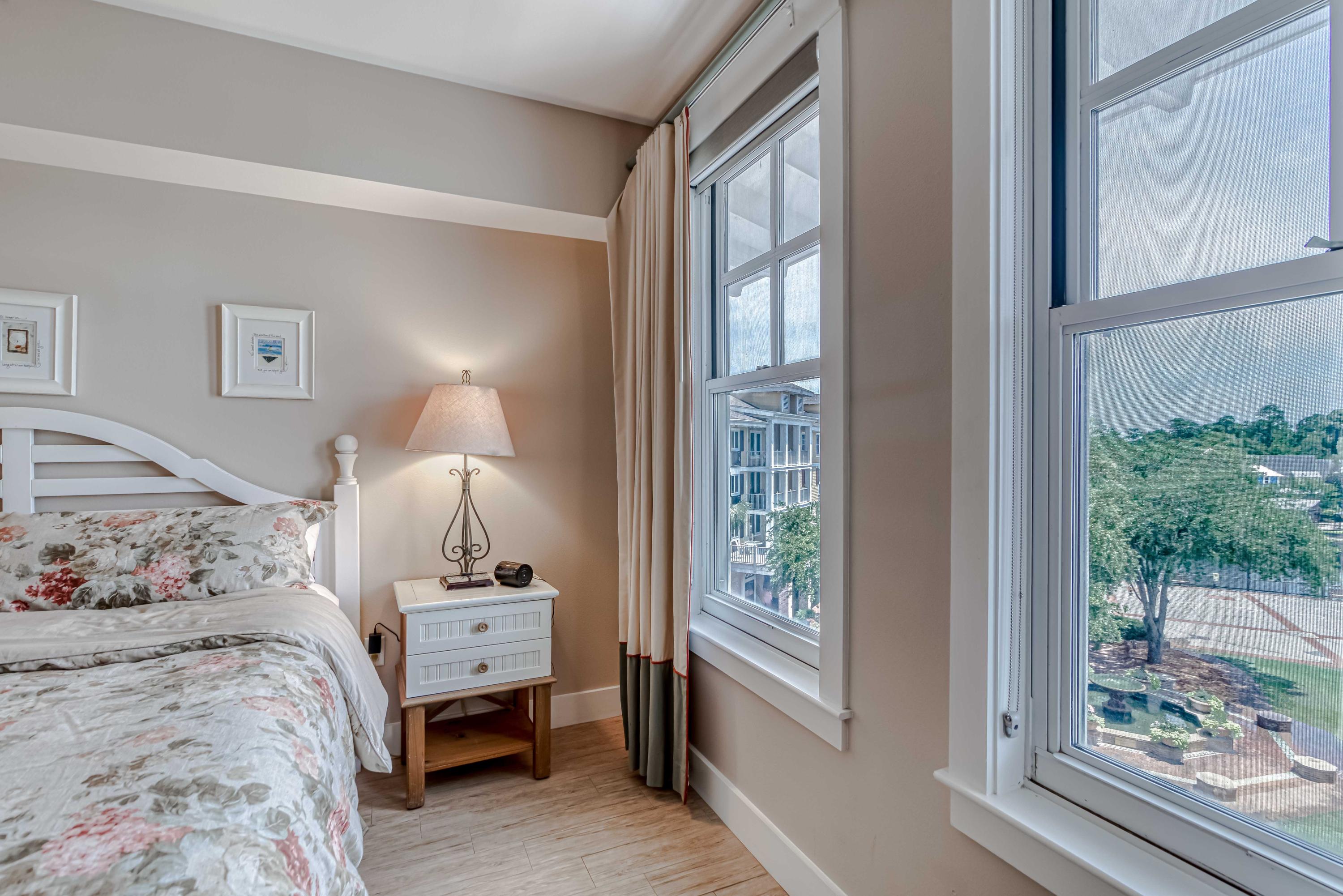 OBSERVATION POINT - Residential