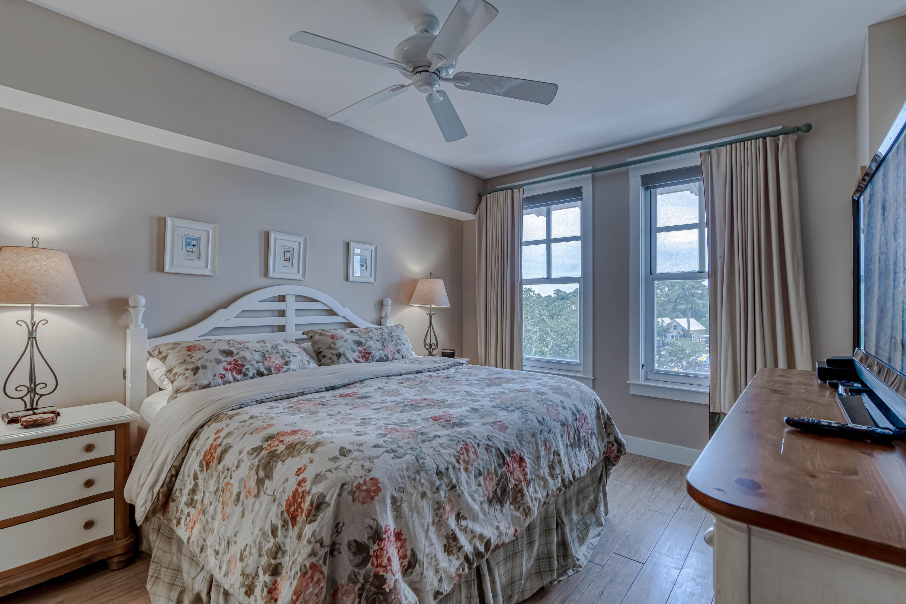 OBSERVATION POINT - Residential