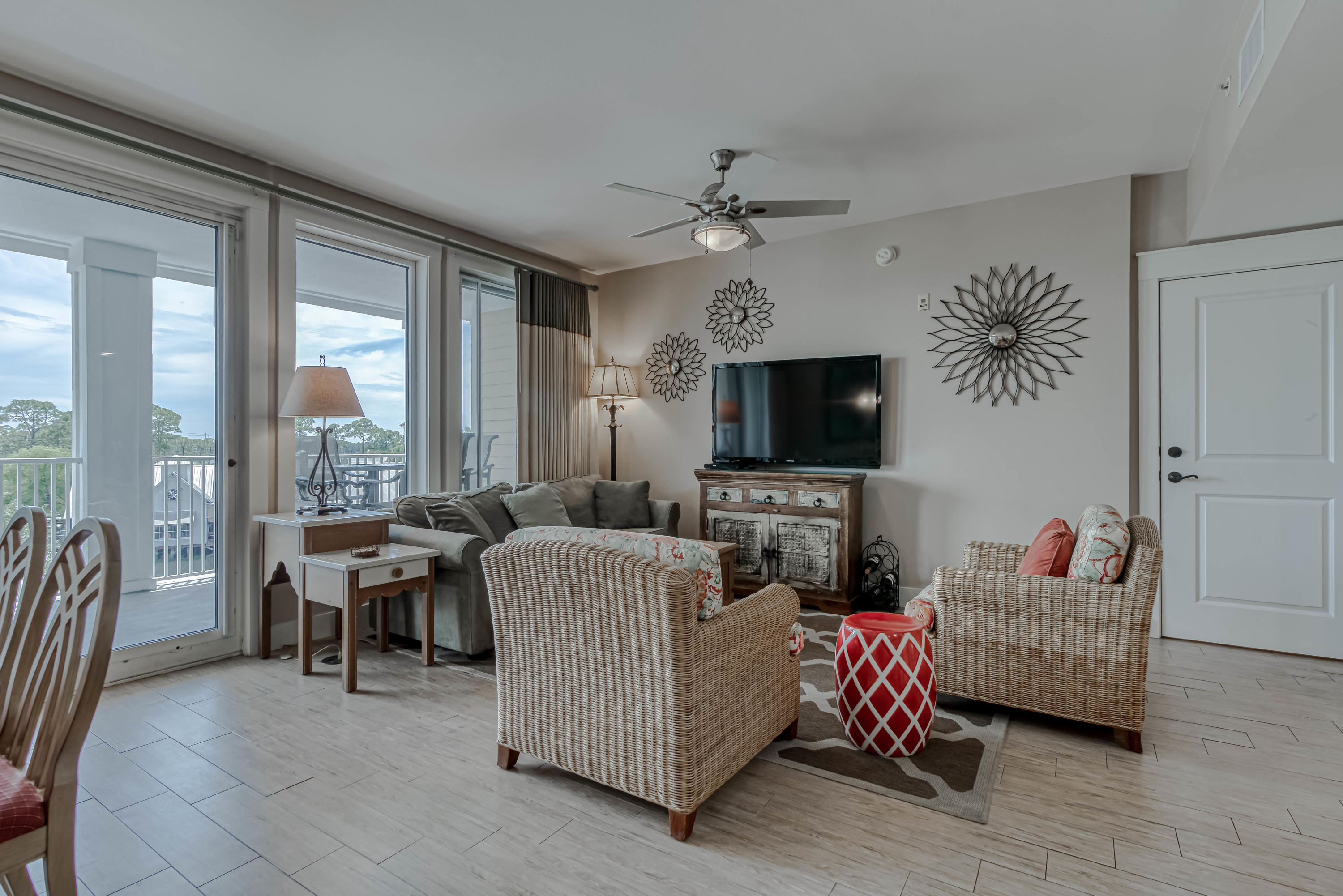 OBSERVATION POINT - Residential