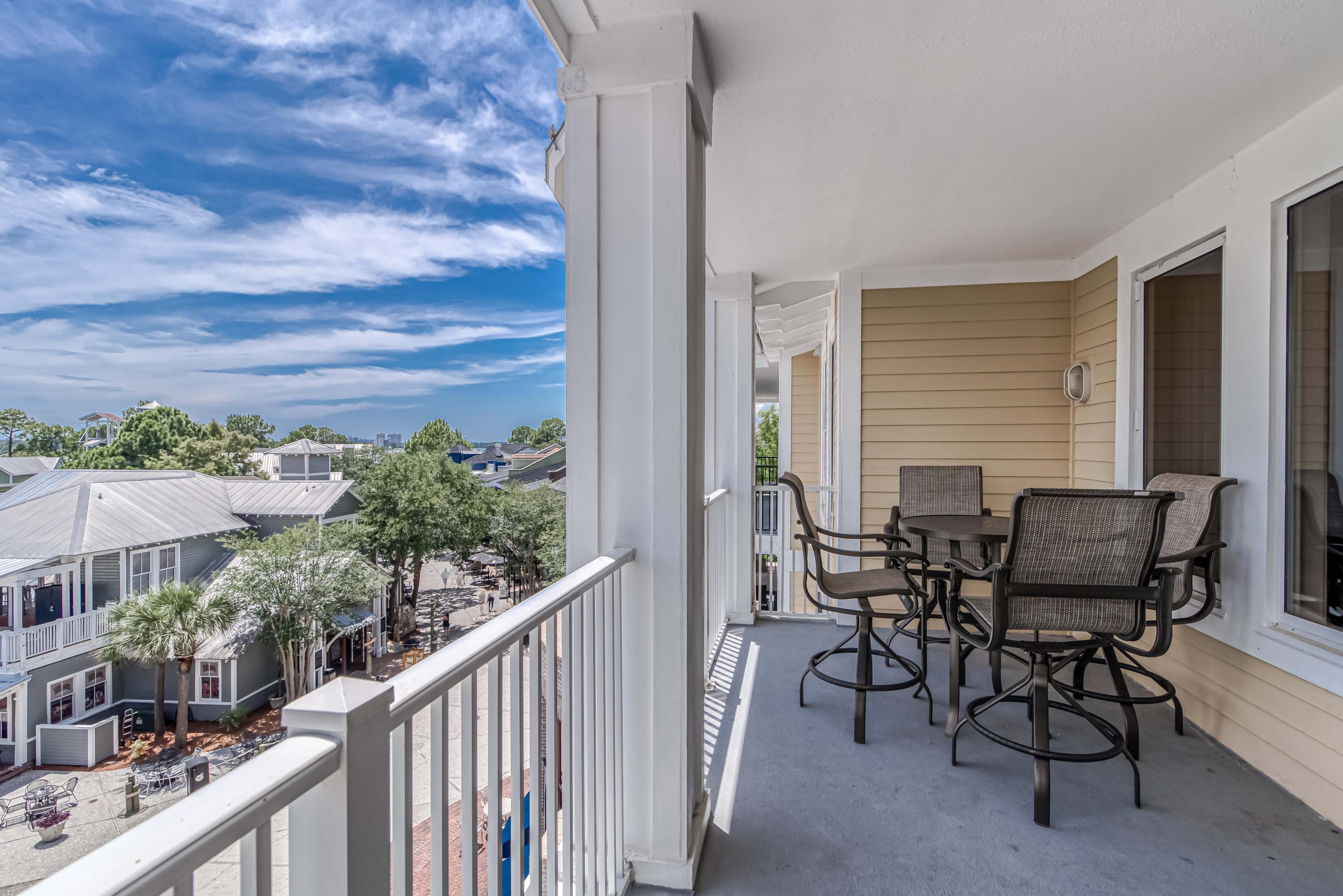 OBSERVATION POINT - Residential