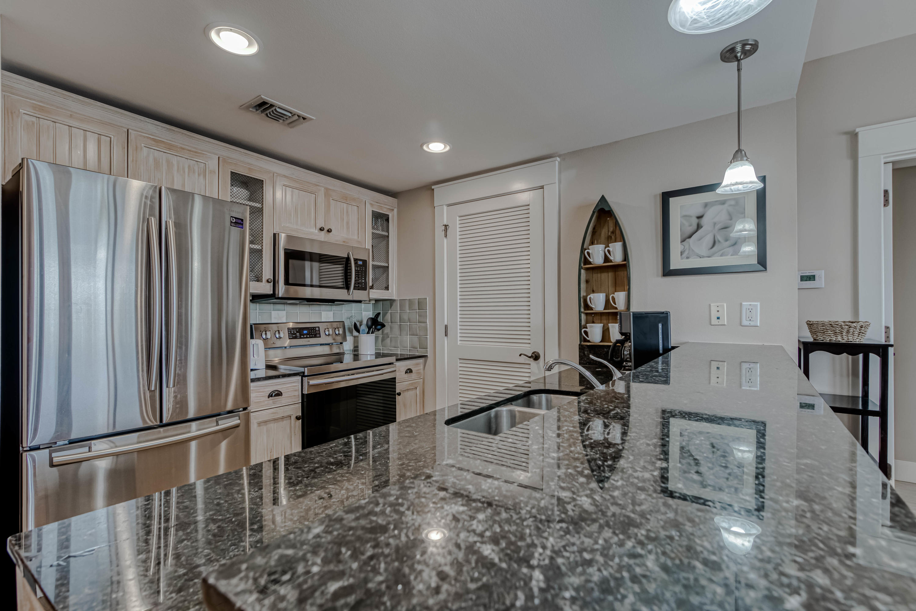 OBSERVATION POINT - Residential