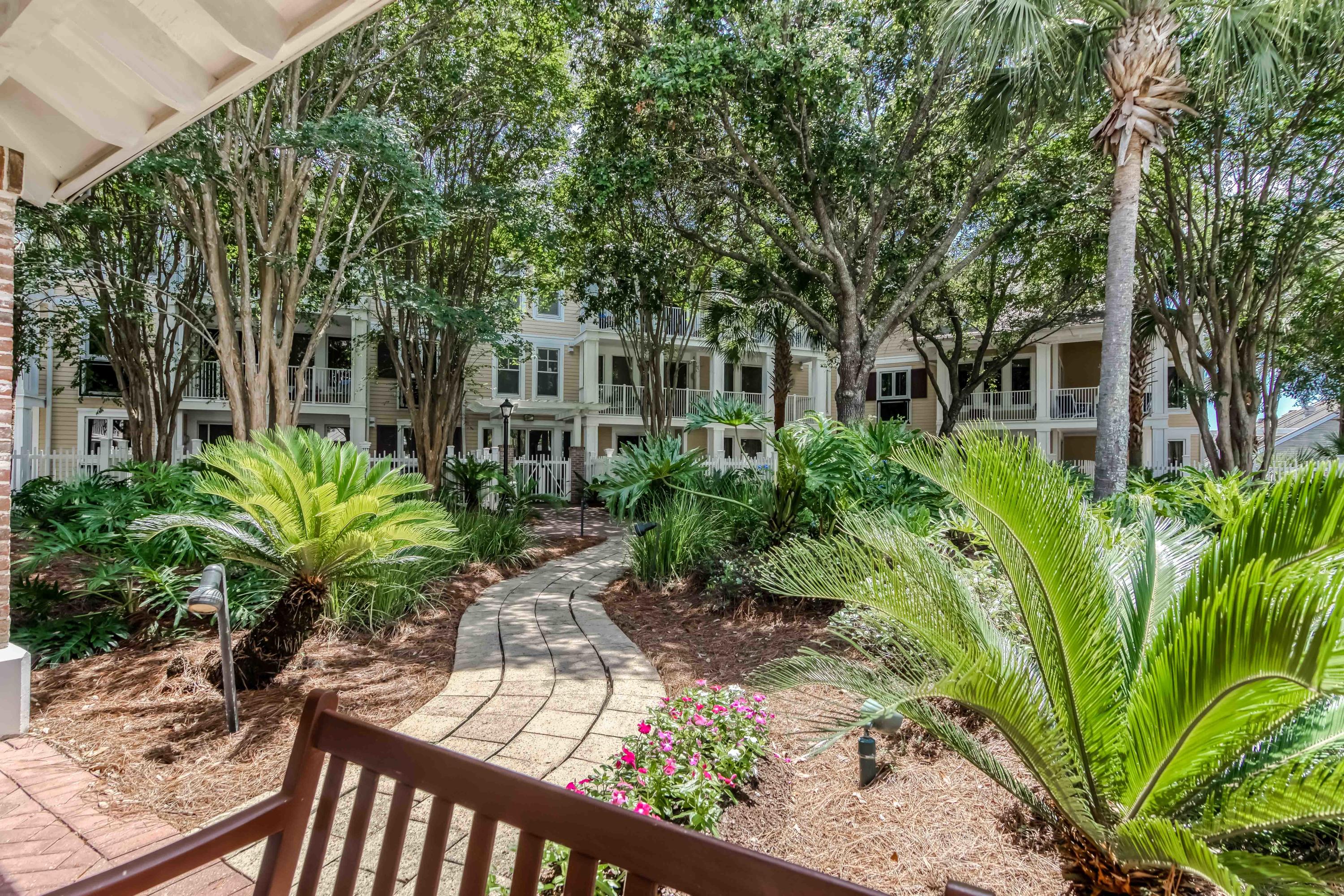 OBSERVATION POINT - Residential