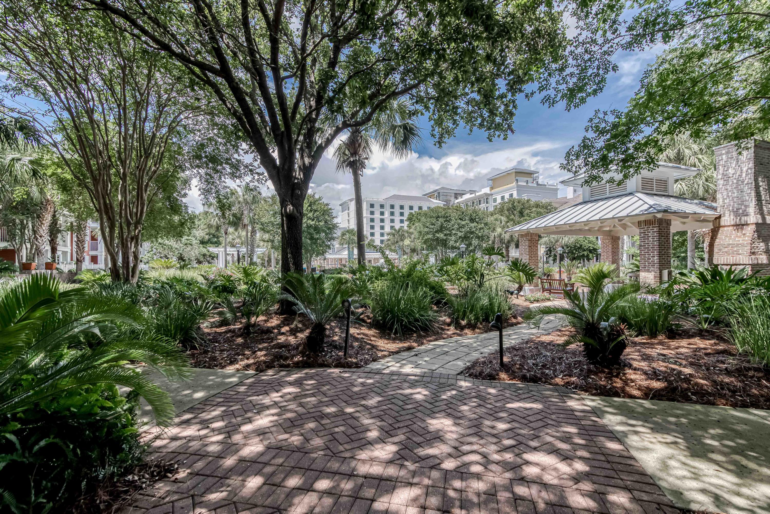 OBSERVATION POINT - Residential