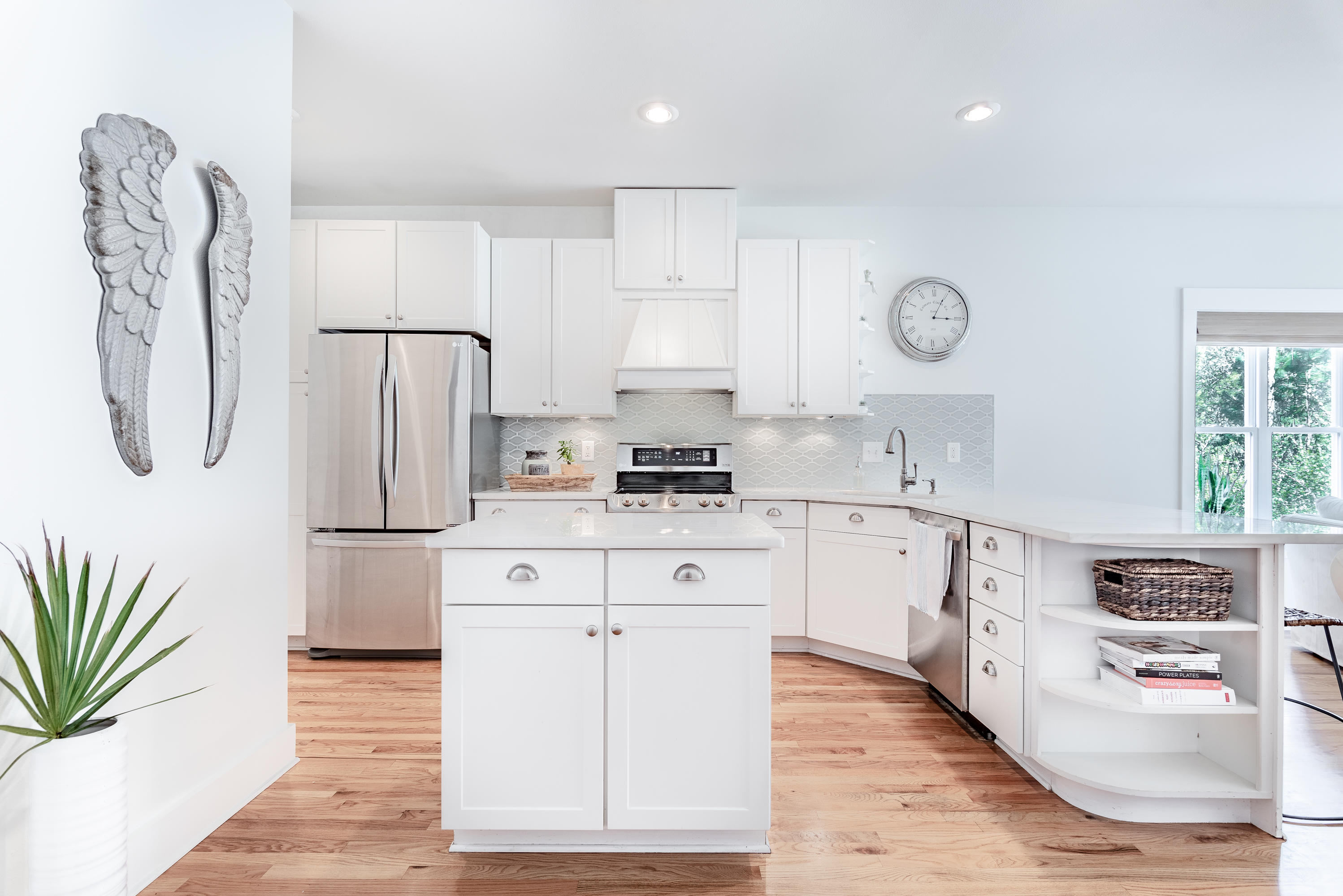 MAGNOLIA BEACH - Residential