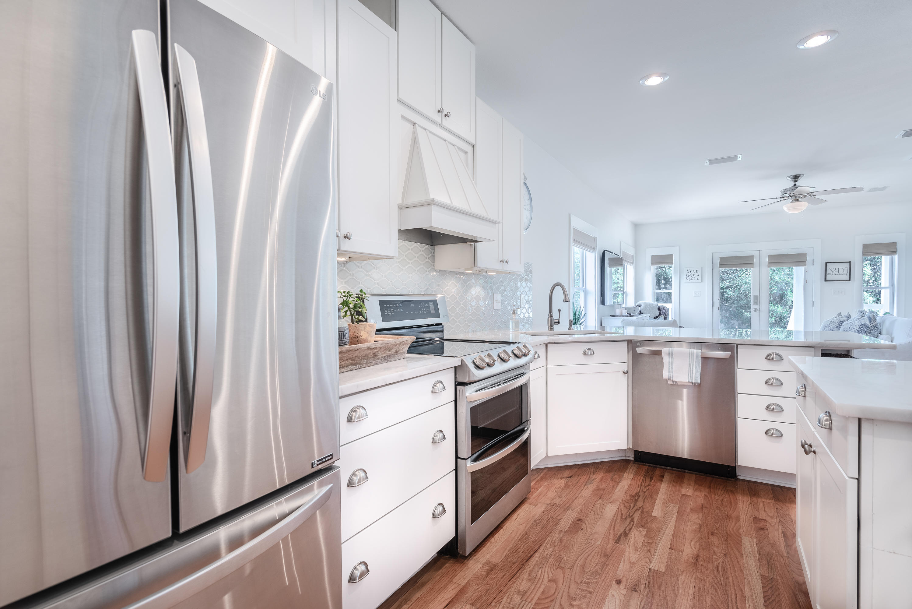 MAGNOLIA BEACH - Residential