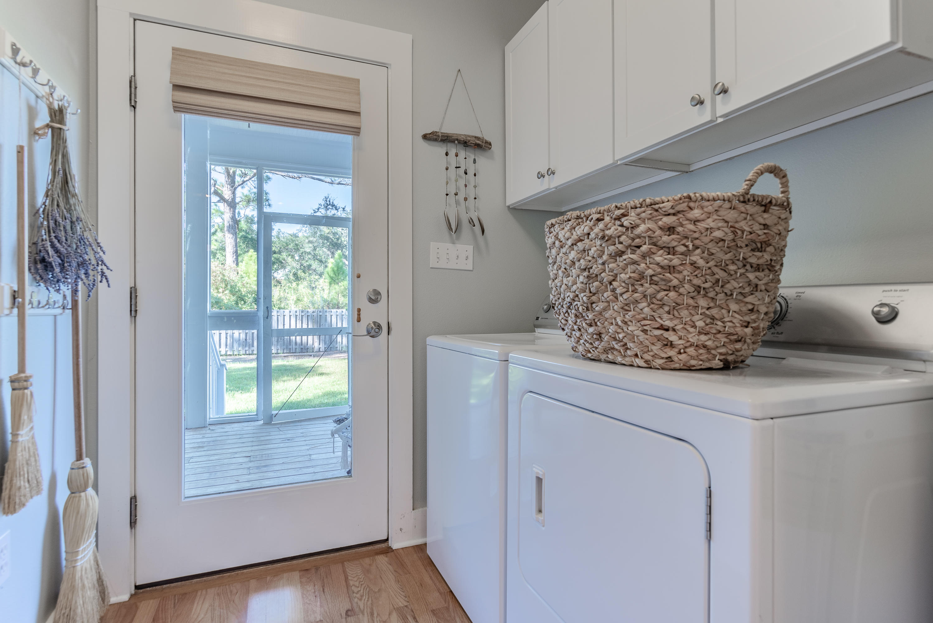 MAGNOLIA BEACH - Residential