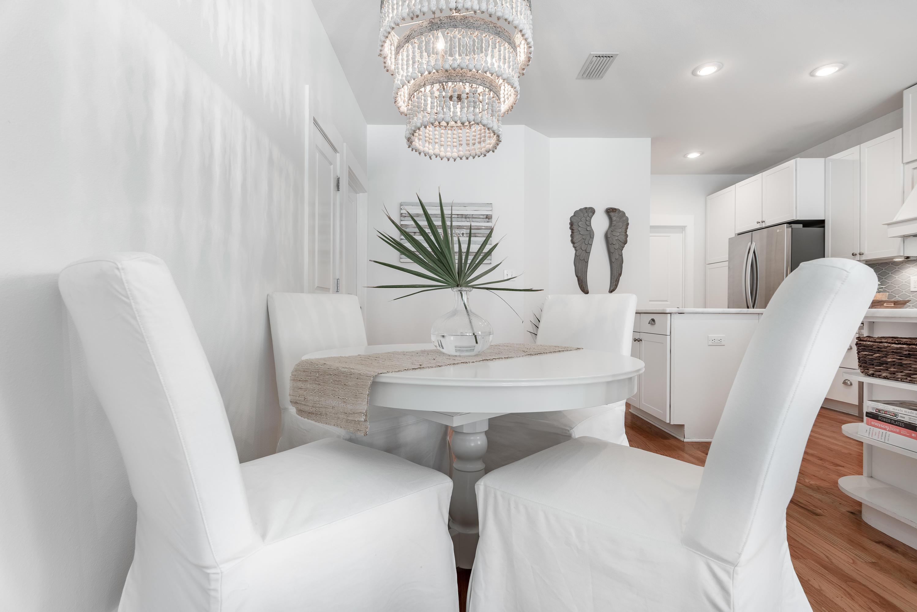 MAGNOLIA BEACH - Residential