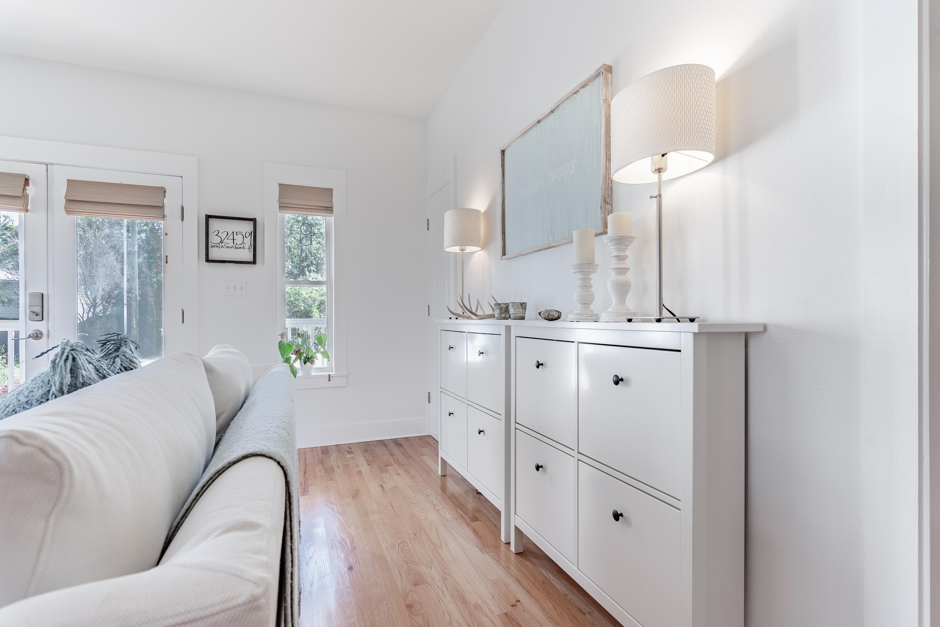 MAGNOLIA BEACH - Residential