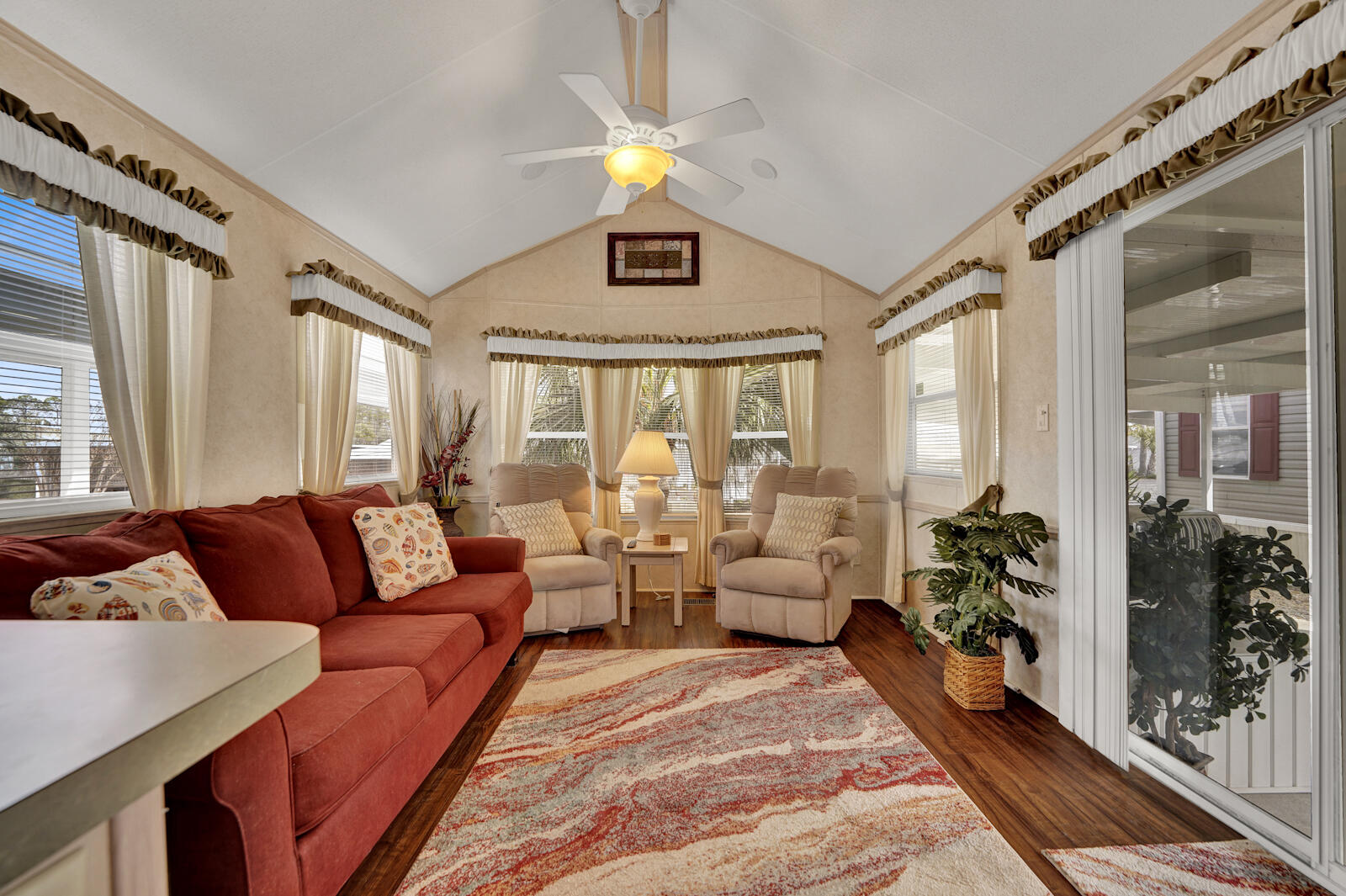 Emerald Point Resort - Residential