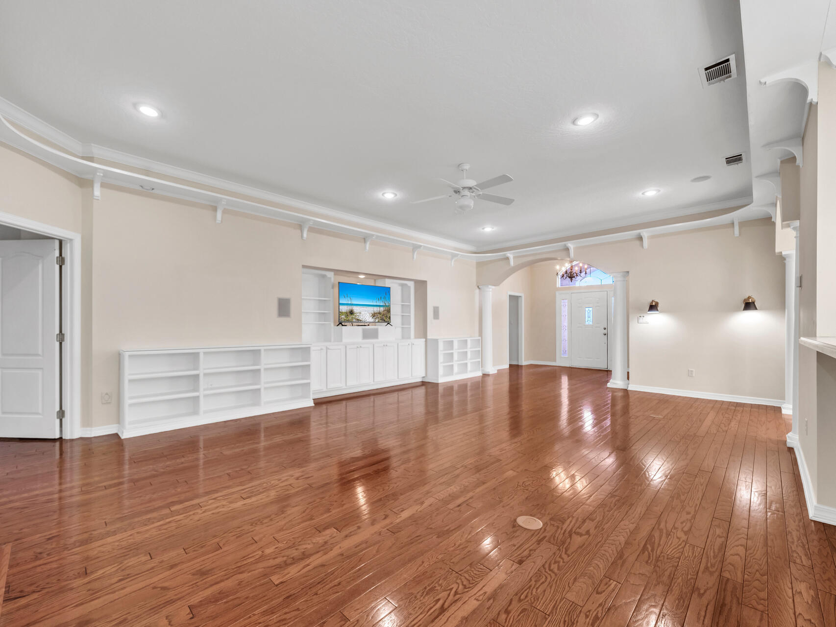 BRIDGEPORT COLONY - Residential