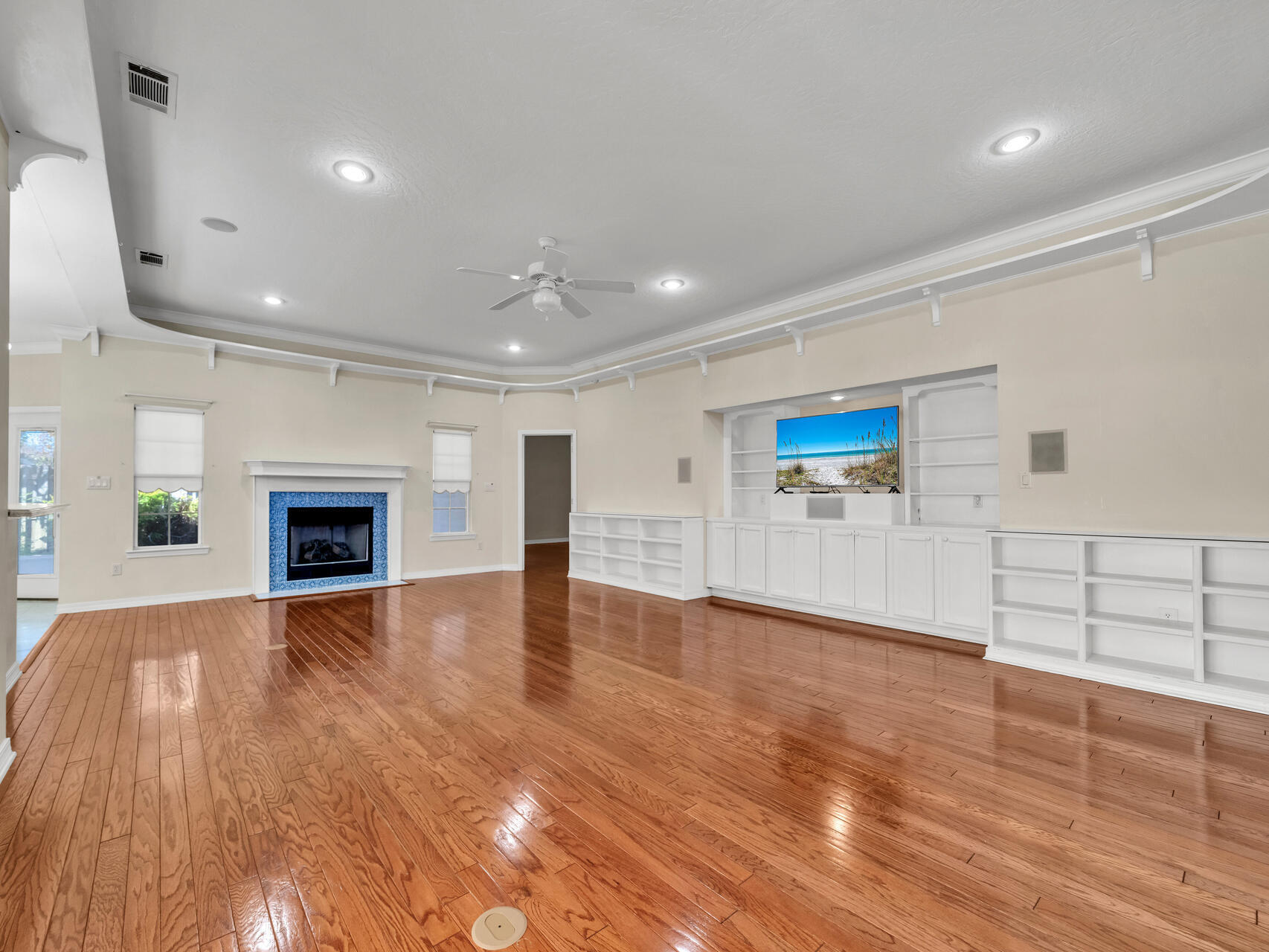BRIDGEPORT COLONY - Residential