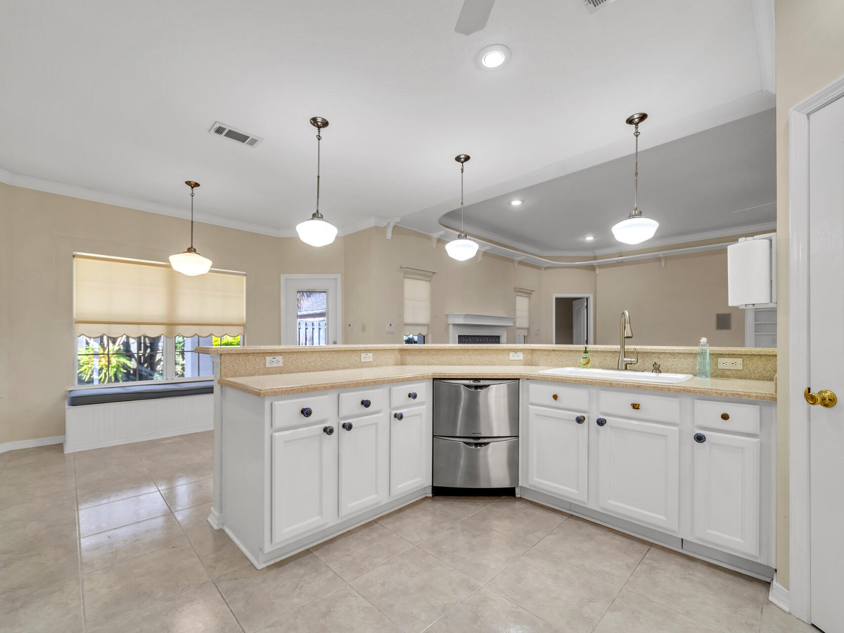 BRIDGEPORT COLONY - Residential