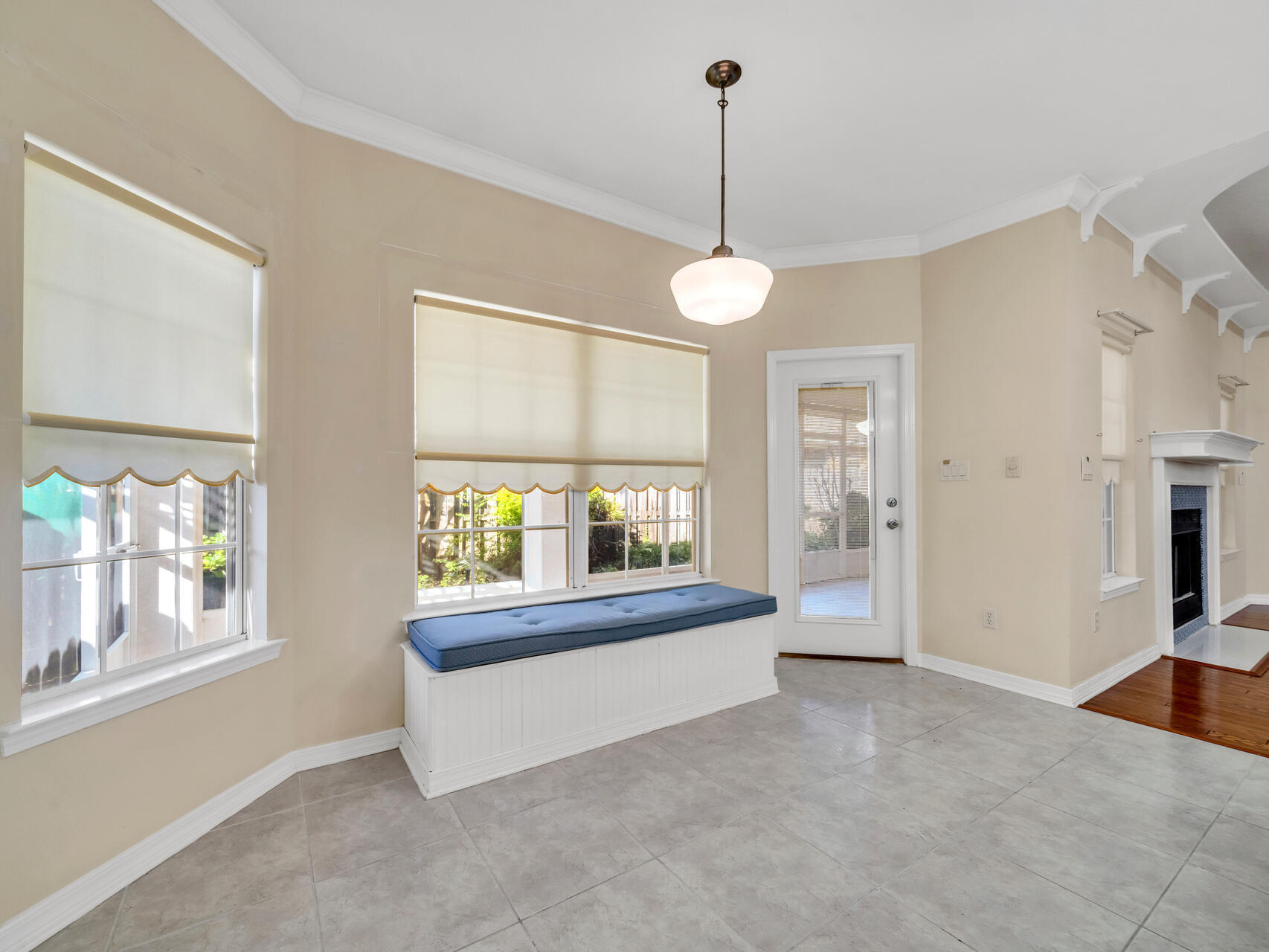 BRIDGEPORT COLONY - Residential