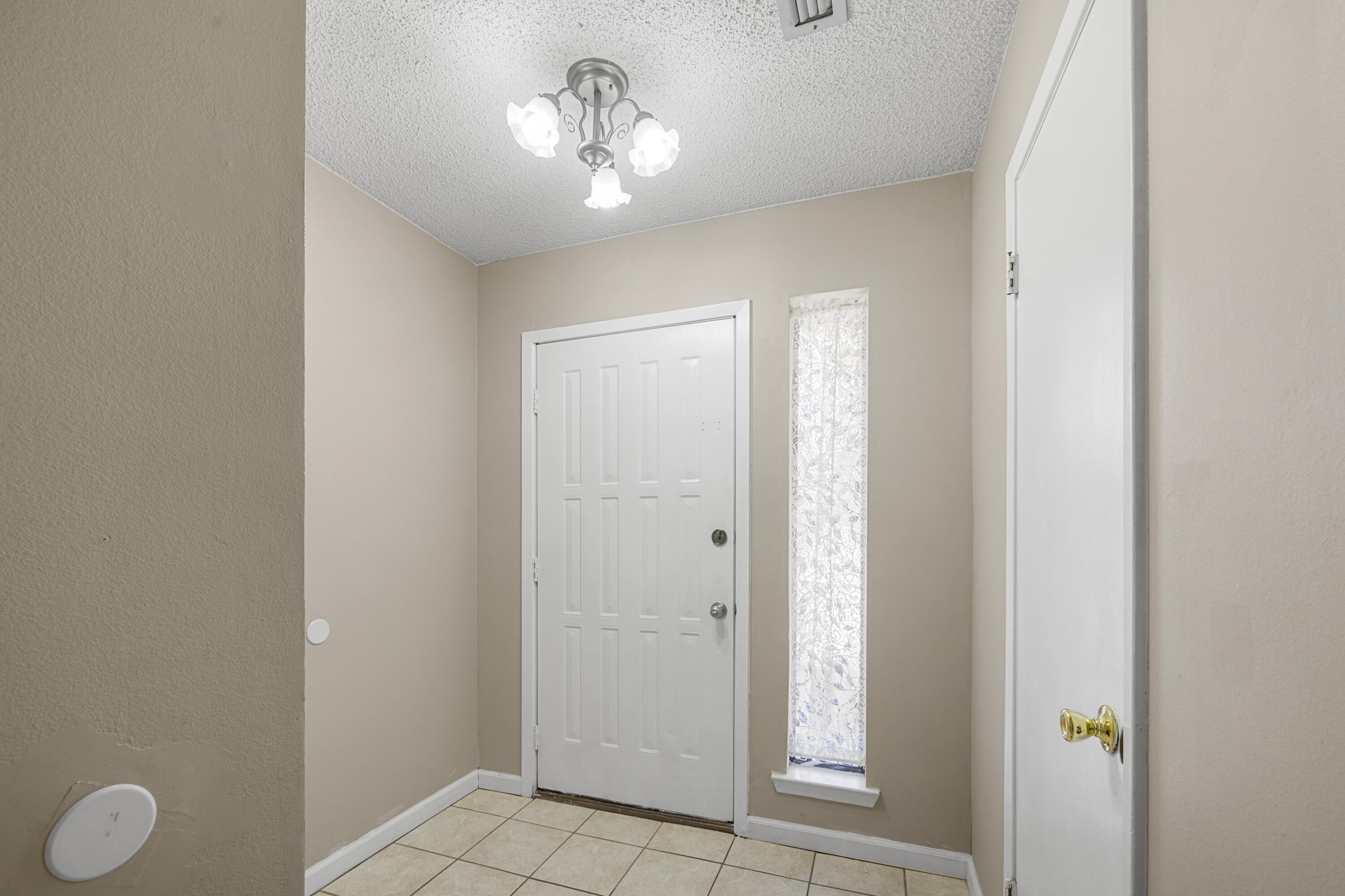 MONTAGE MANOR - Residential