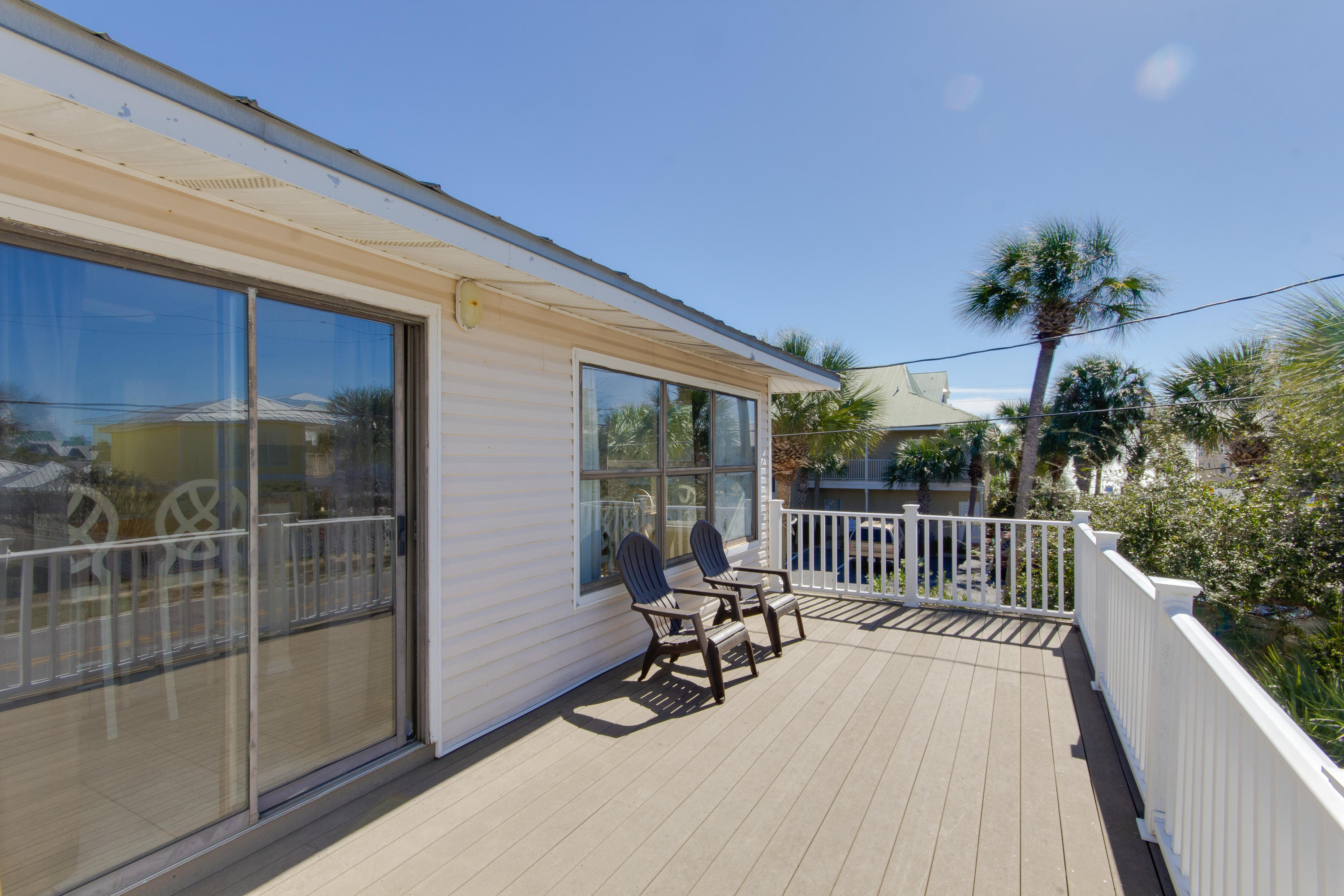 CRYSTAL BEACH - Residential