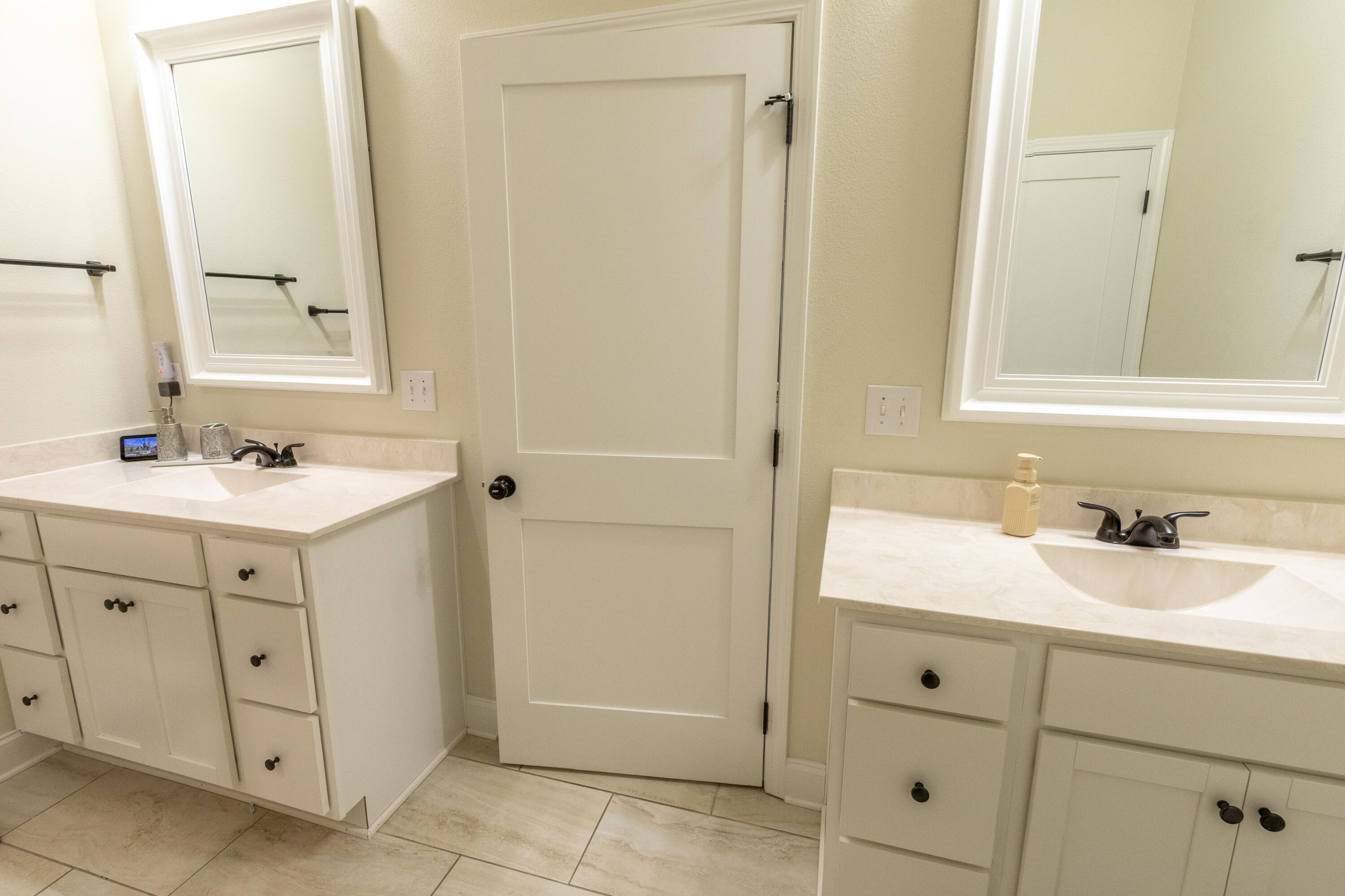 PORT DIXIE - Residential Lease