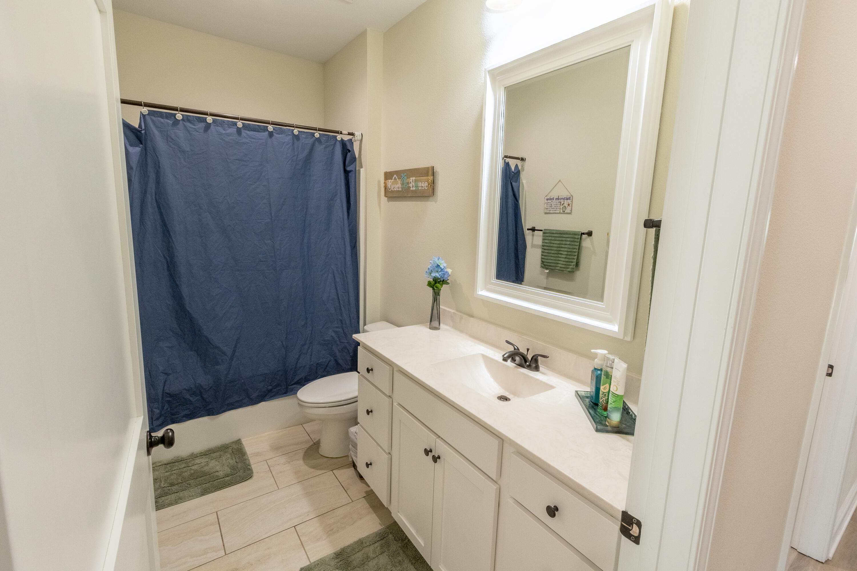 PORT DIXIE - Residential Lease