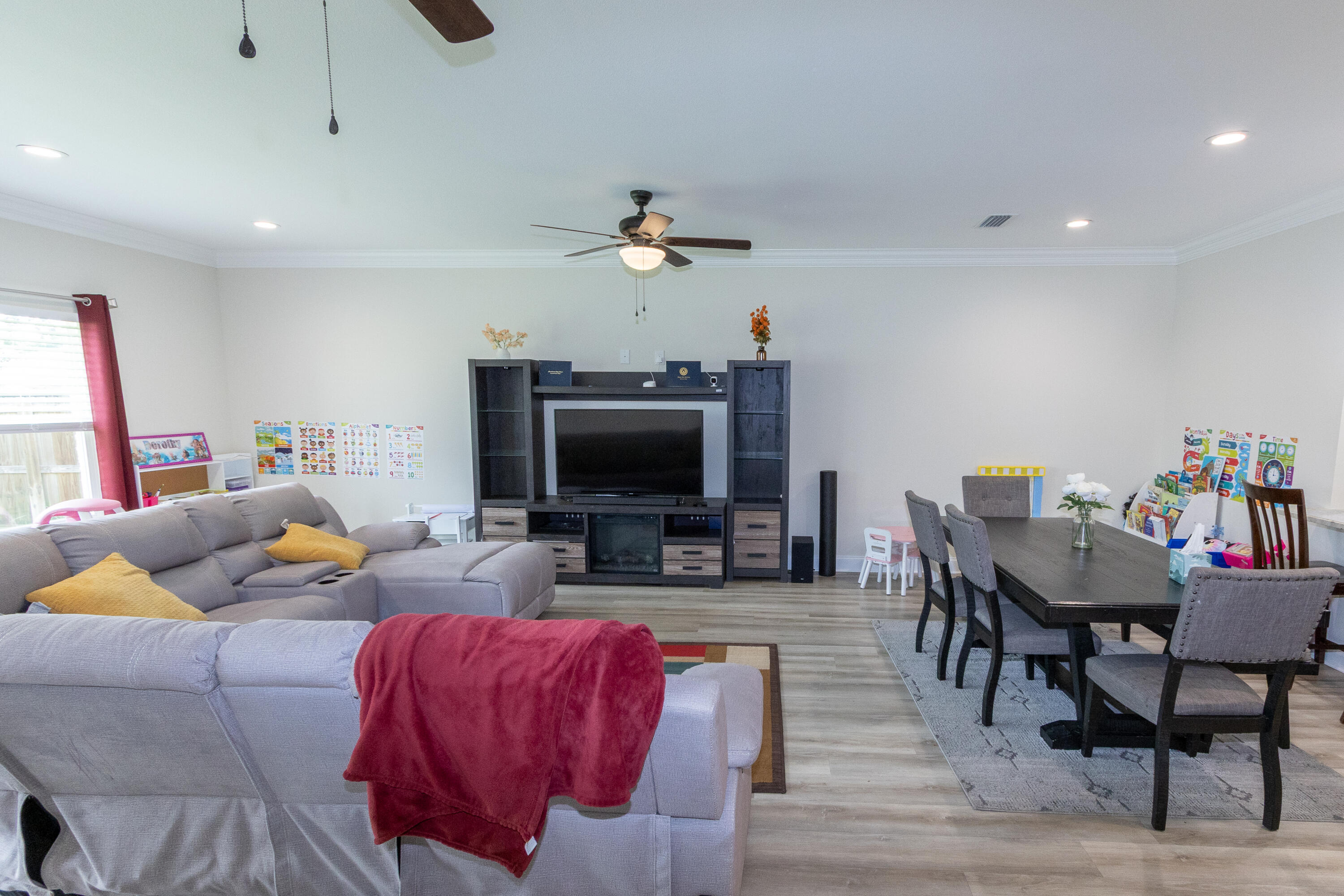 PORT DIXIE - Residential Lease