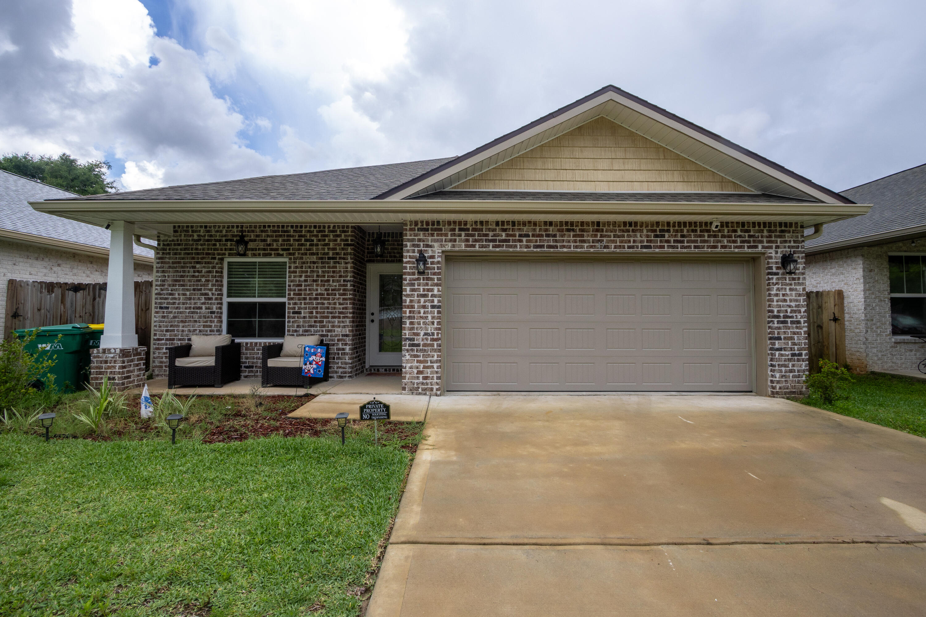 PORT DIXIE - Residential Lease