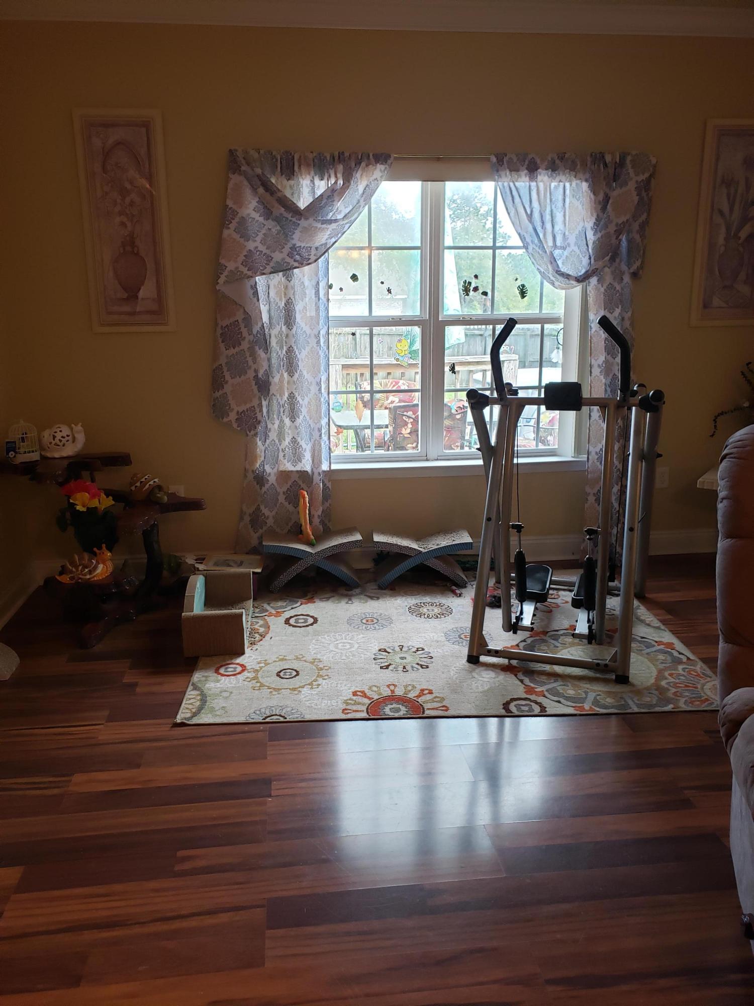 GARDEN OAKS - Residential