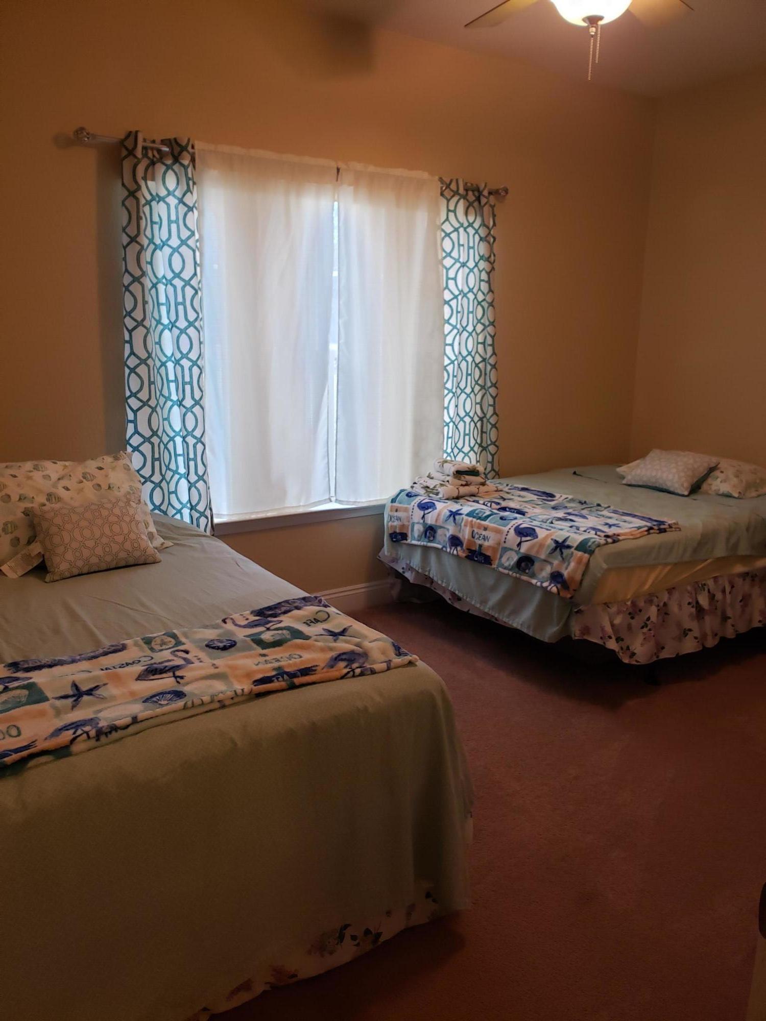 GARDEN OAKS - Residential