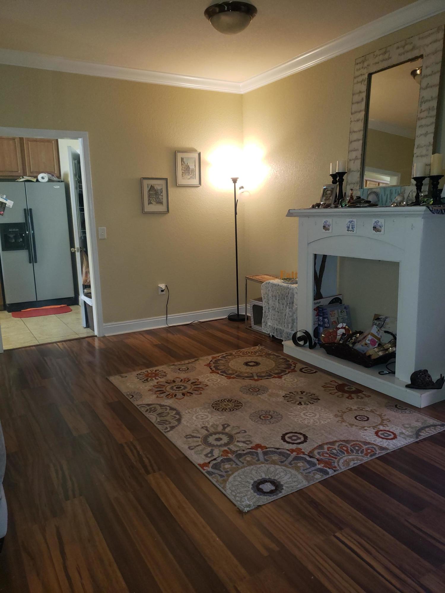 GARDEN OAKS - Residential