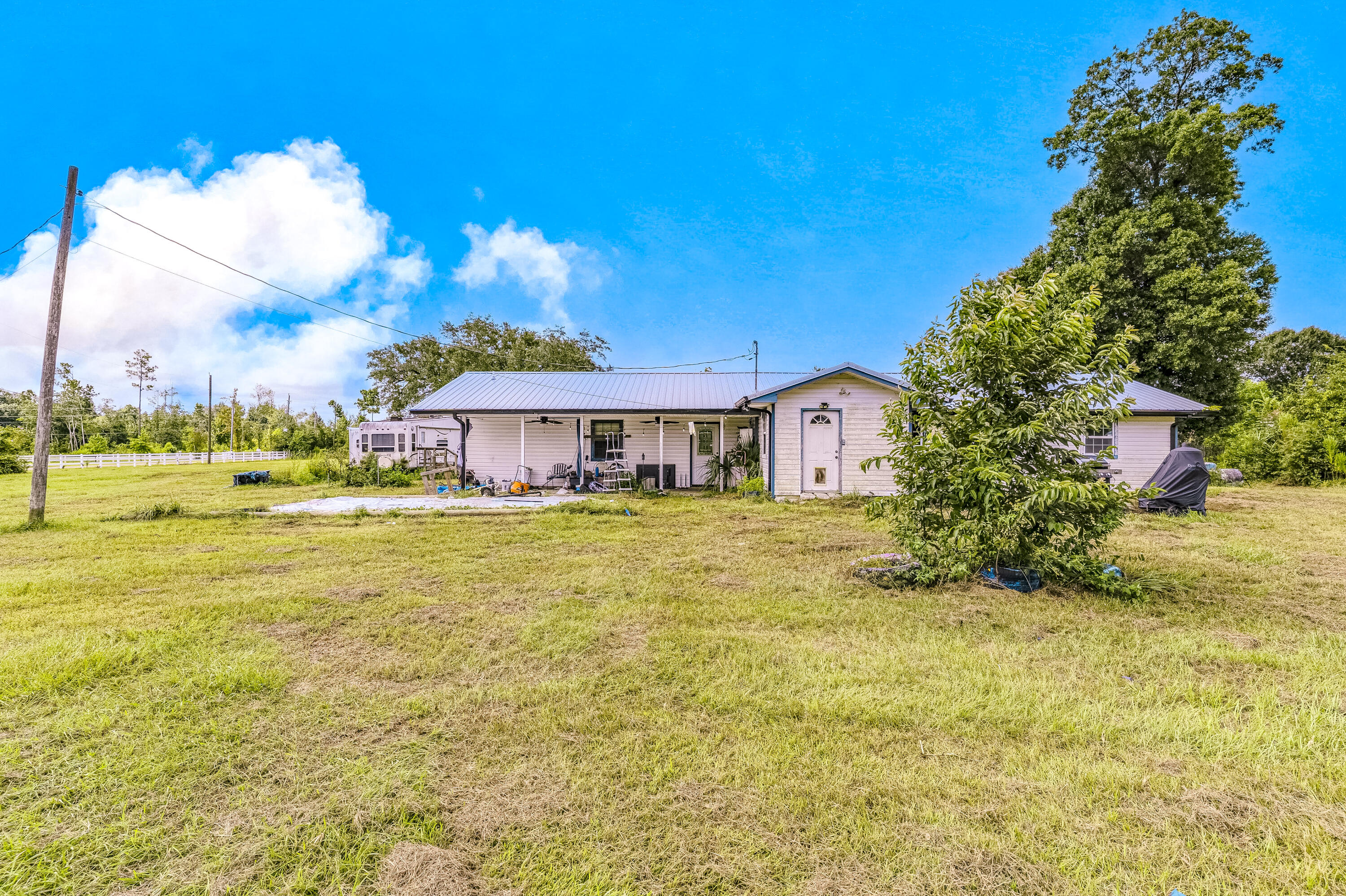 NO RECORDED SUBDIVISION - Residential
