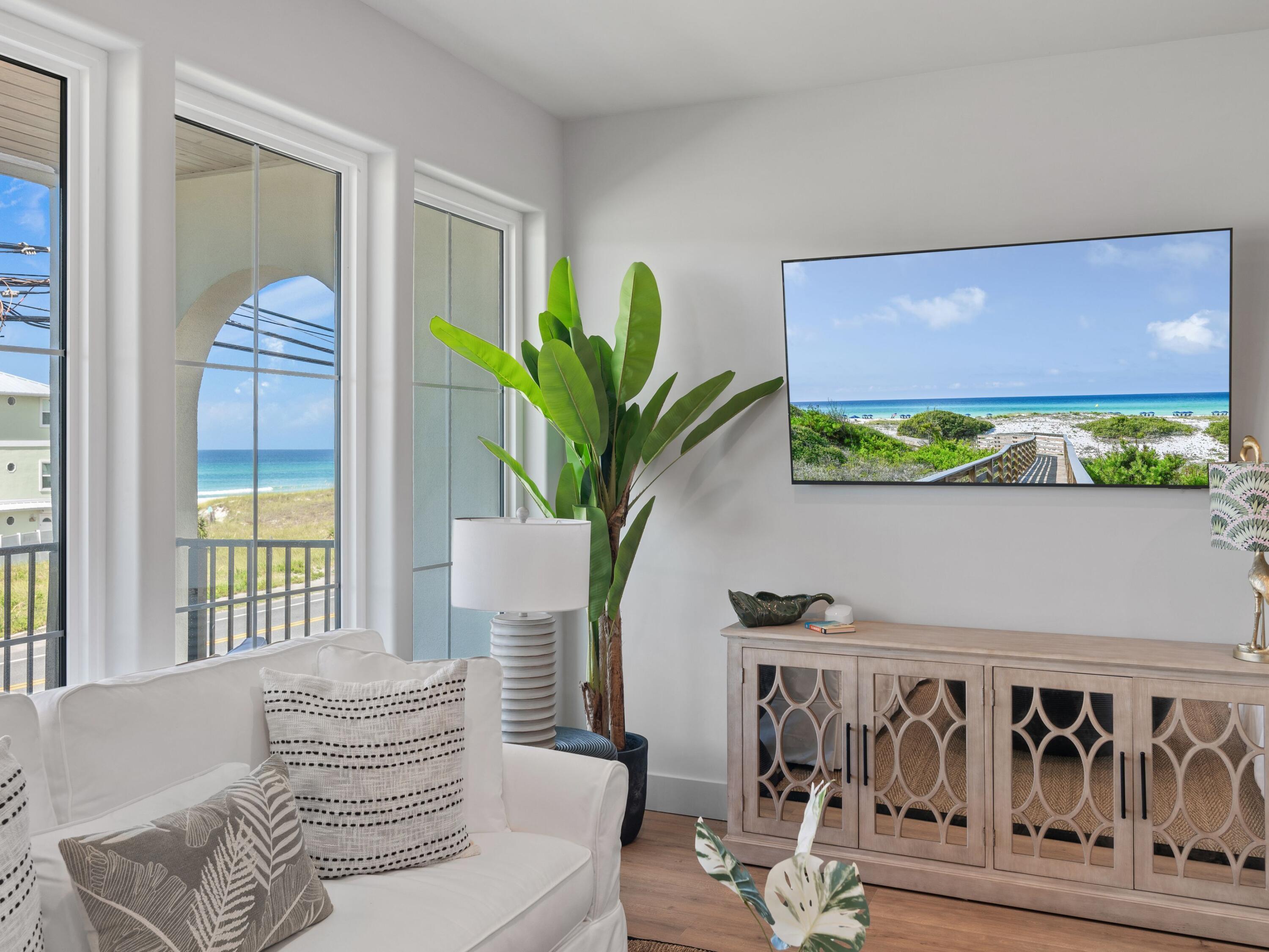 DeLuna Place Townhomes - Residential