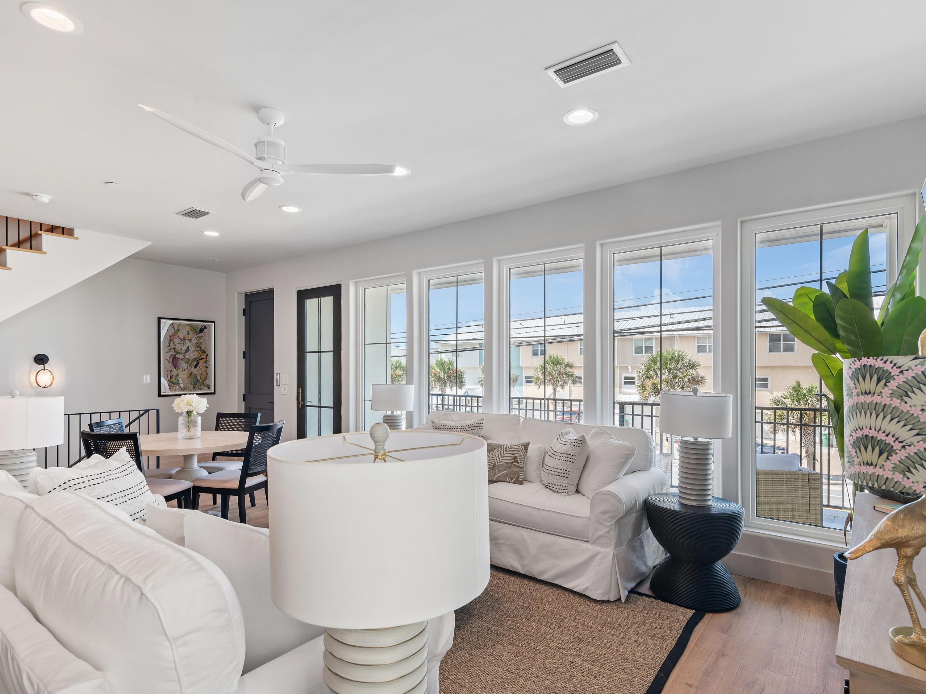 DeLuna Place Townhomes - Residential