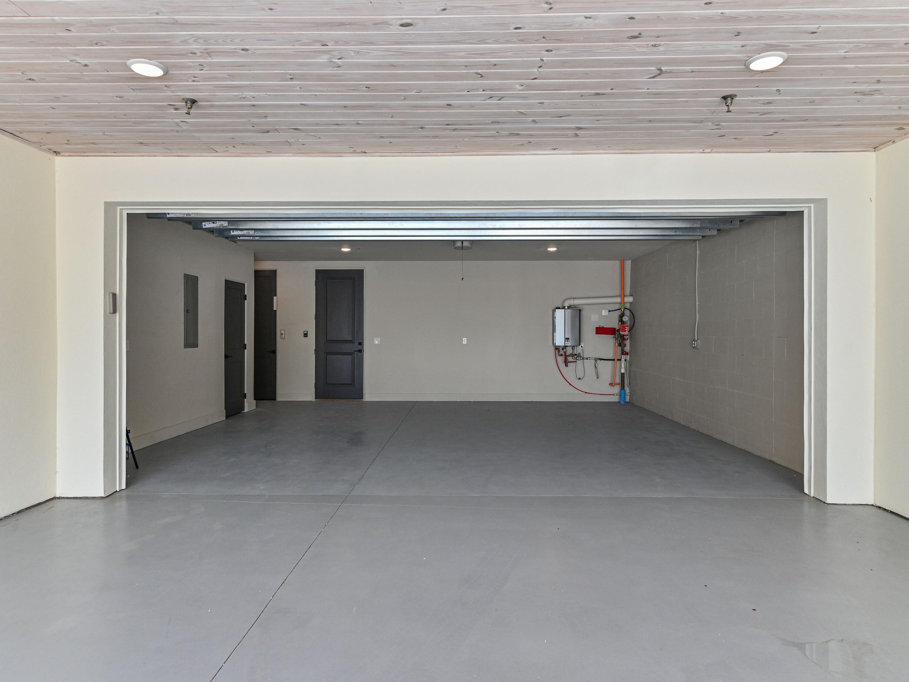 DeLuna Place Townhomes - Residential