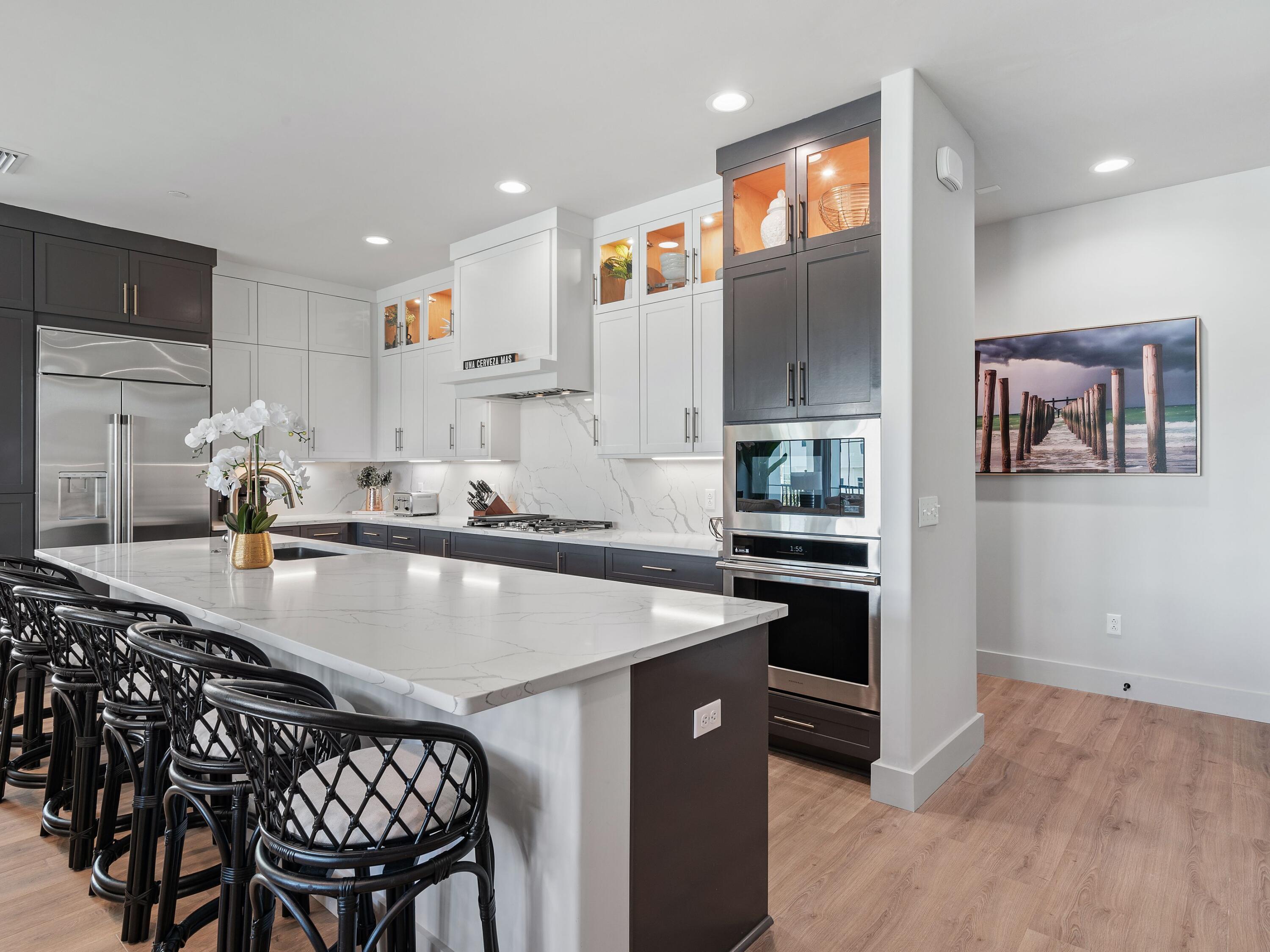 DeLuna Place Townhomes - Residential