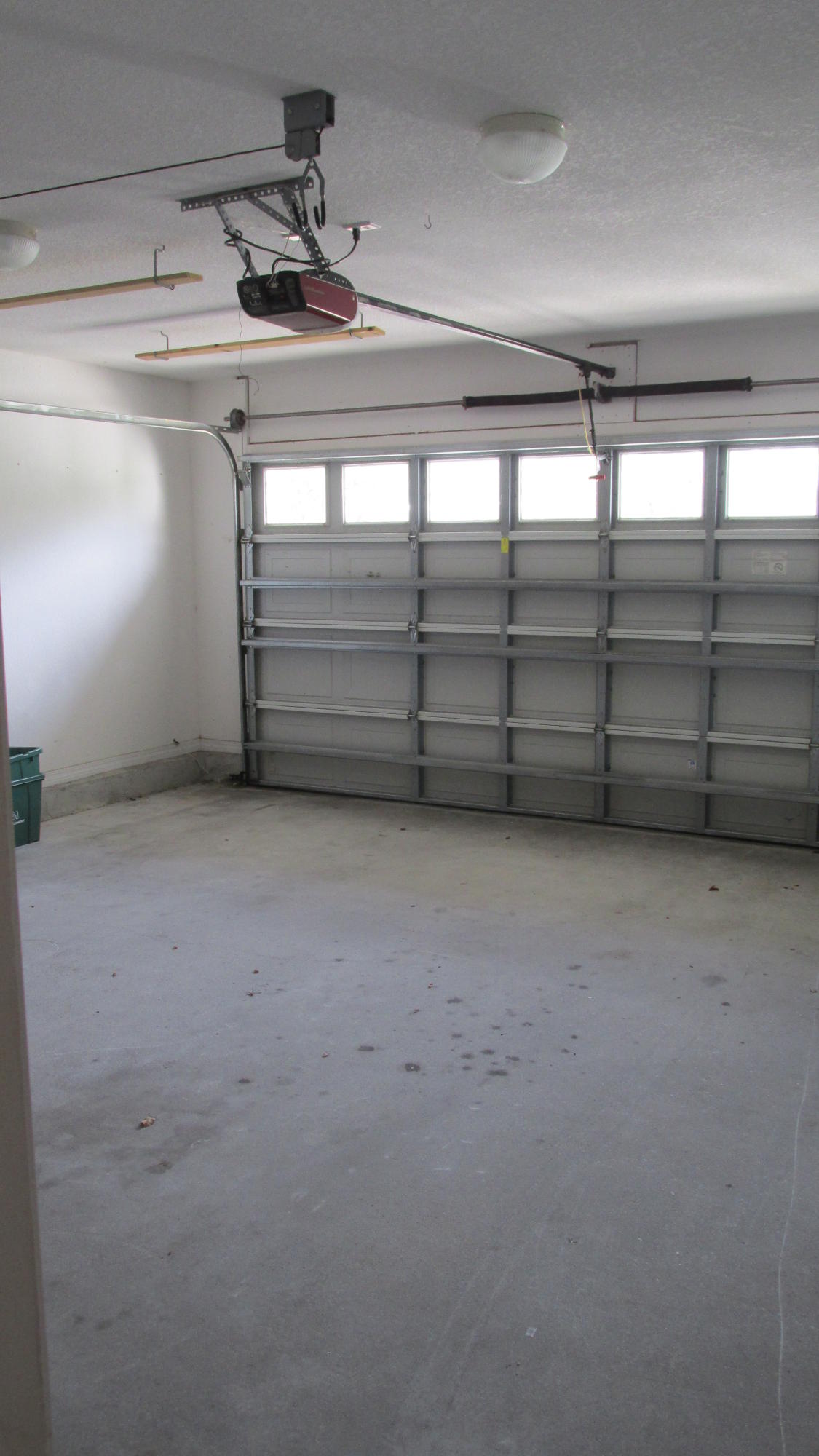 EMERALD LAKES PH 1 - Residential Lease