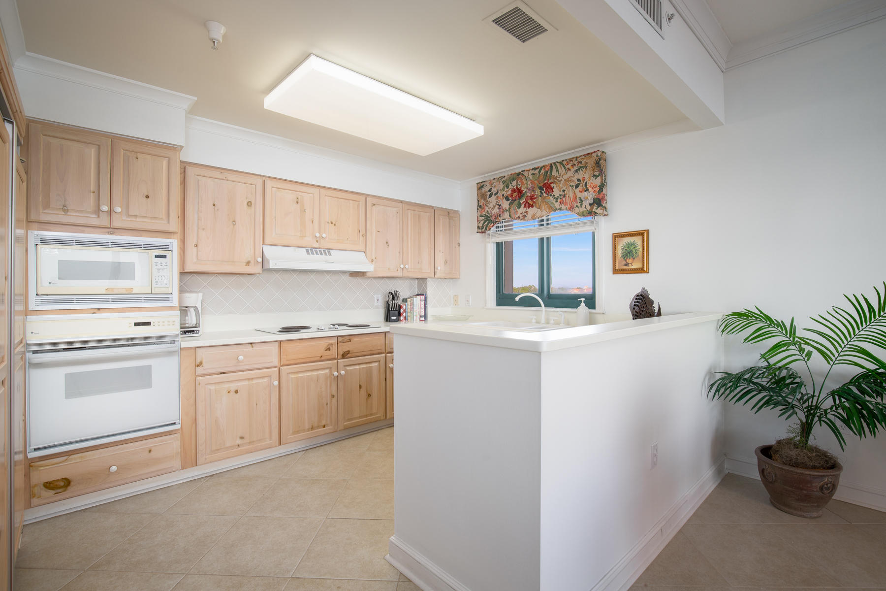 SOUTHWINDS I AT SANDESTIN - Residential